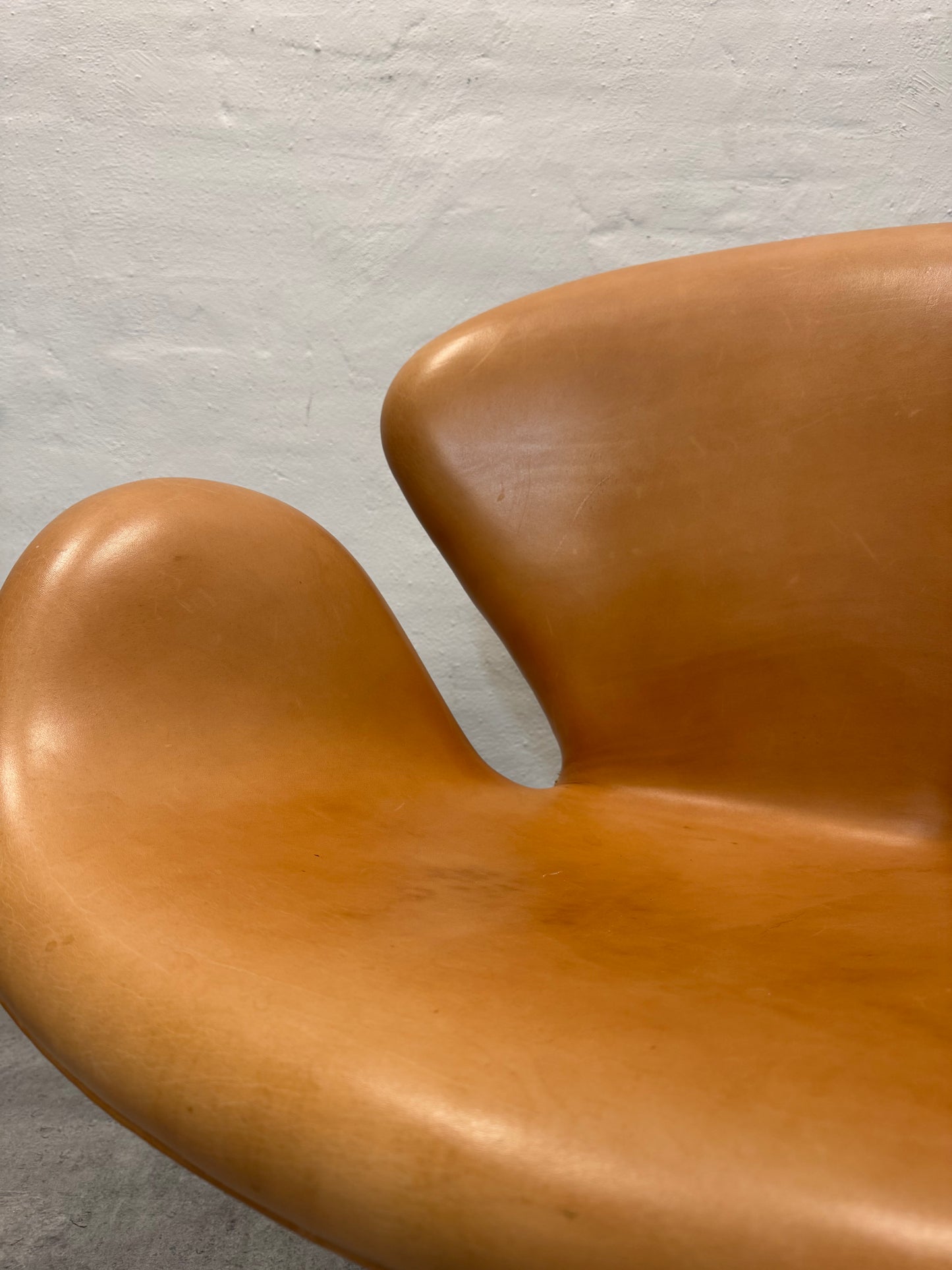 Arne Jacobsen ‘Svanen’ Fritz Hansen.