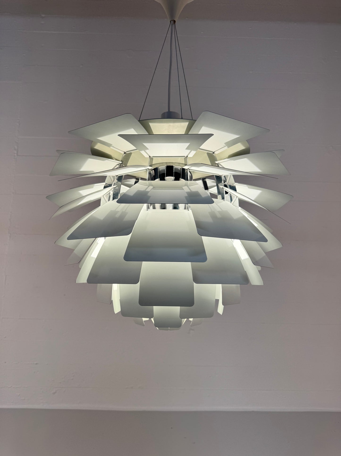 Poul Henningsen ‘Koglen’ Louis Poulsen.