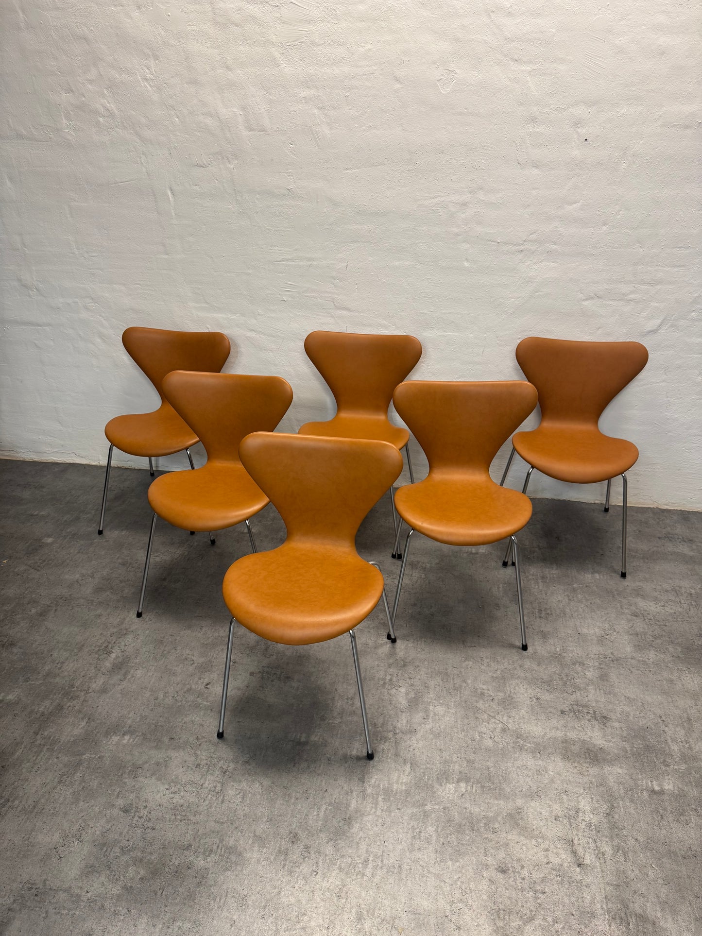 Arne Jacobsen ‘3107’ Fritz Hansen.