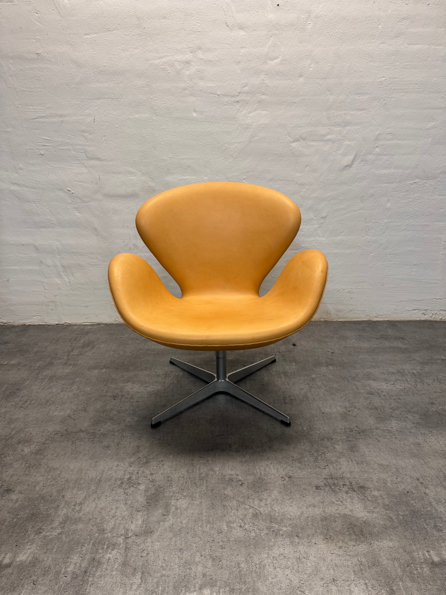 ORIGINAL POLSTRING Arne Jacobsen ‘Svanen’ Fritz Hansen - 2023.
