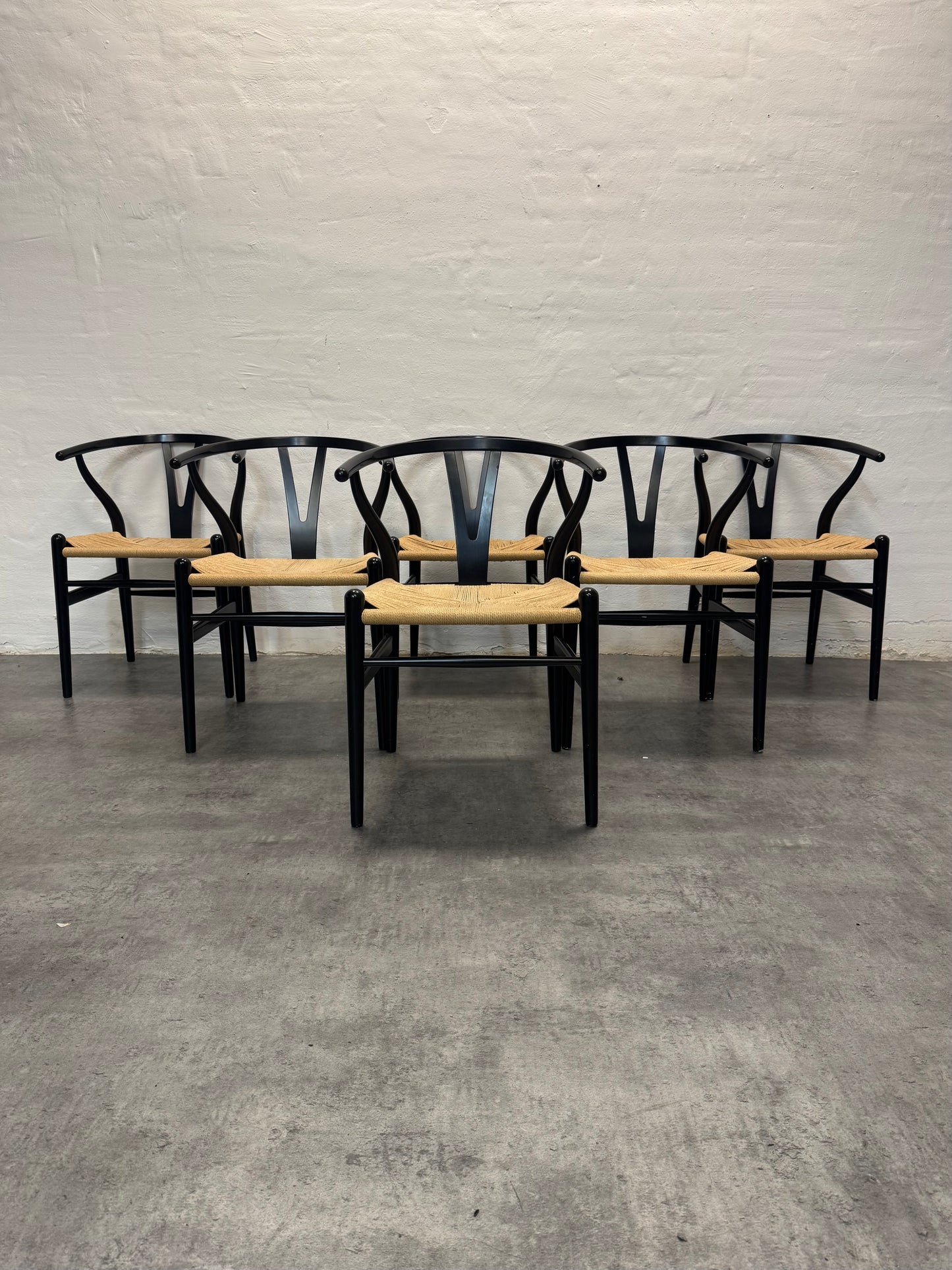 Hans J. Wegner ‘CH-24’ Carl Hansen & Søn.