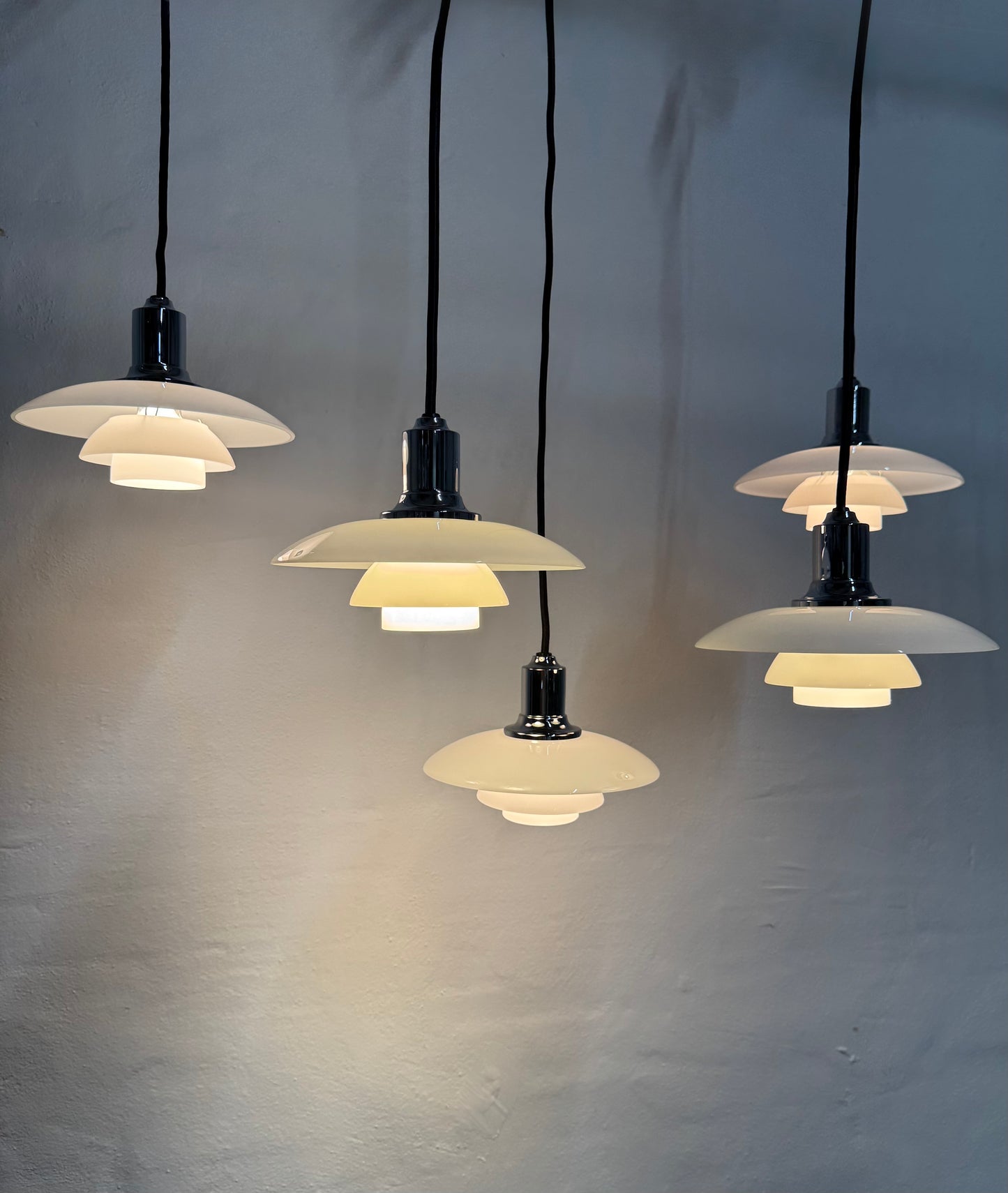 Poul Henningsen, “PH 2/1” Louis Poulsen.