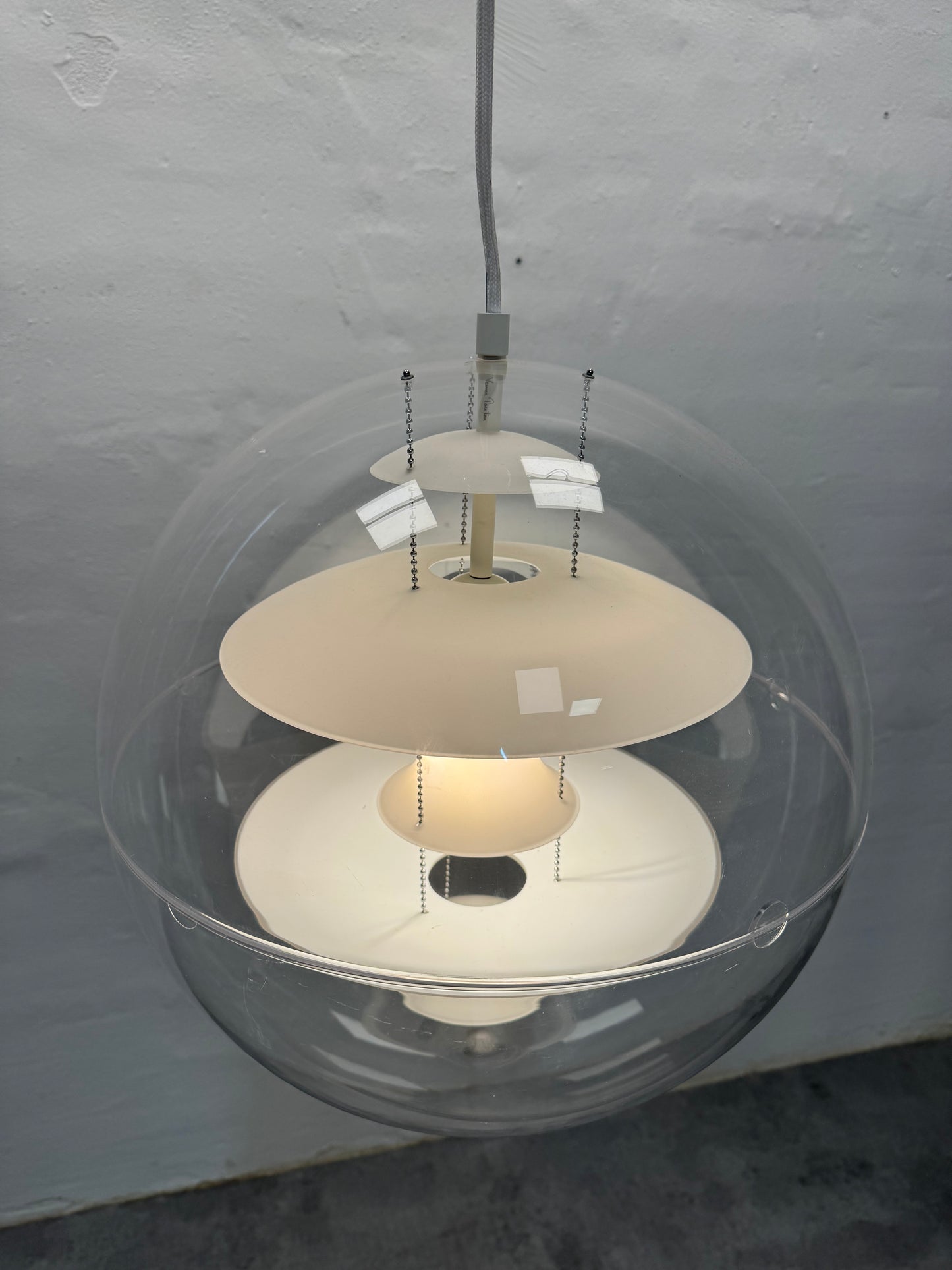 GLAS. Verner Panton ‘Globe’ – Loftlampe, glas.