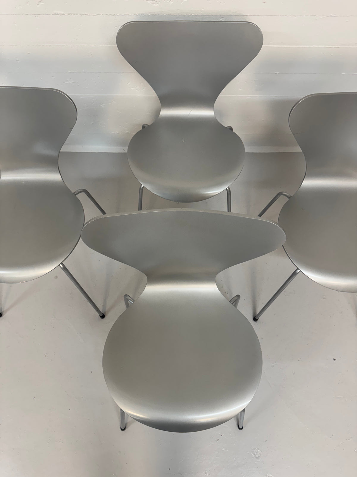 Arne Jacobsen ‘3107’ Fritz Hansen.
