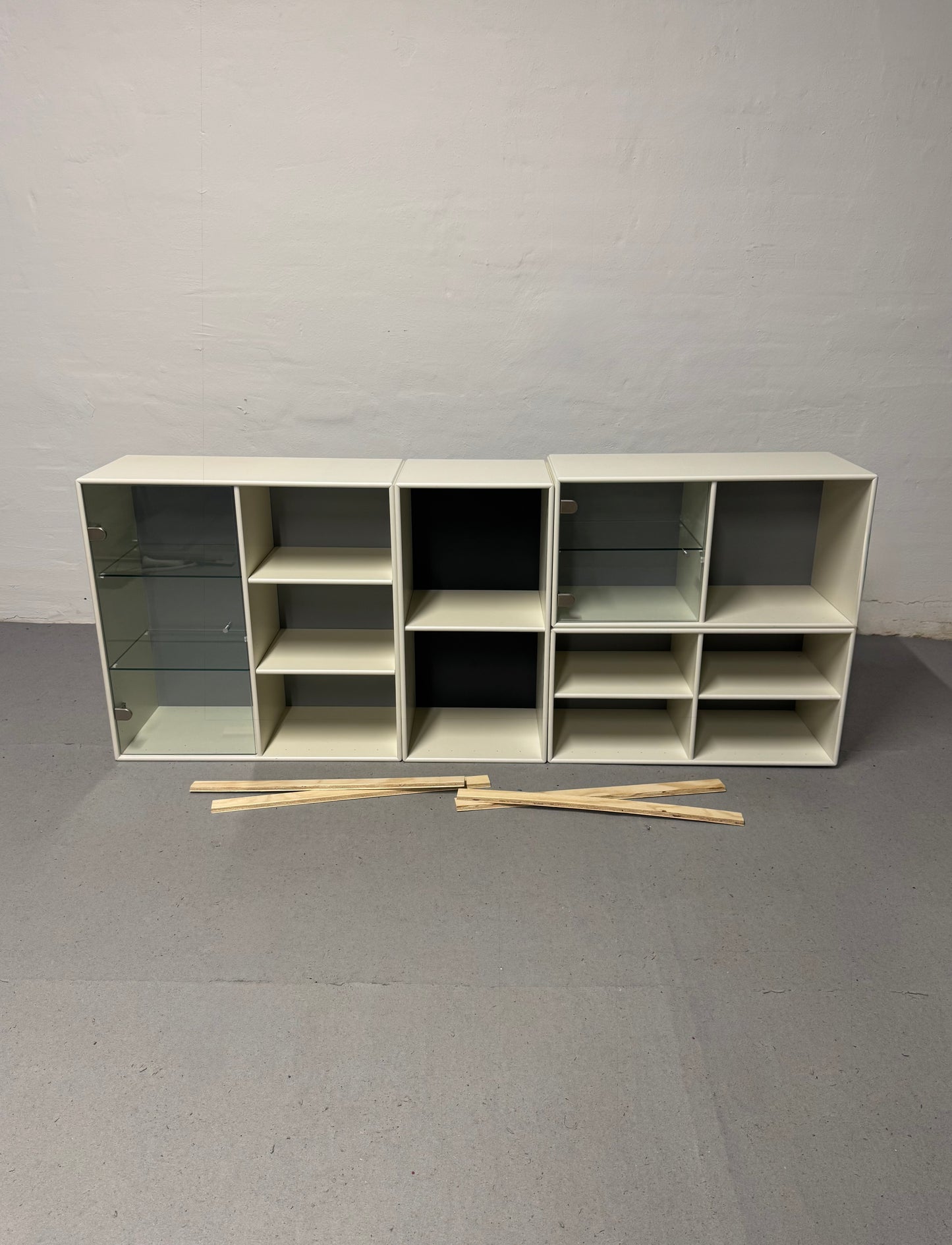 Peter J. Lassen, Montana reolmoduler.