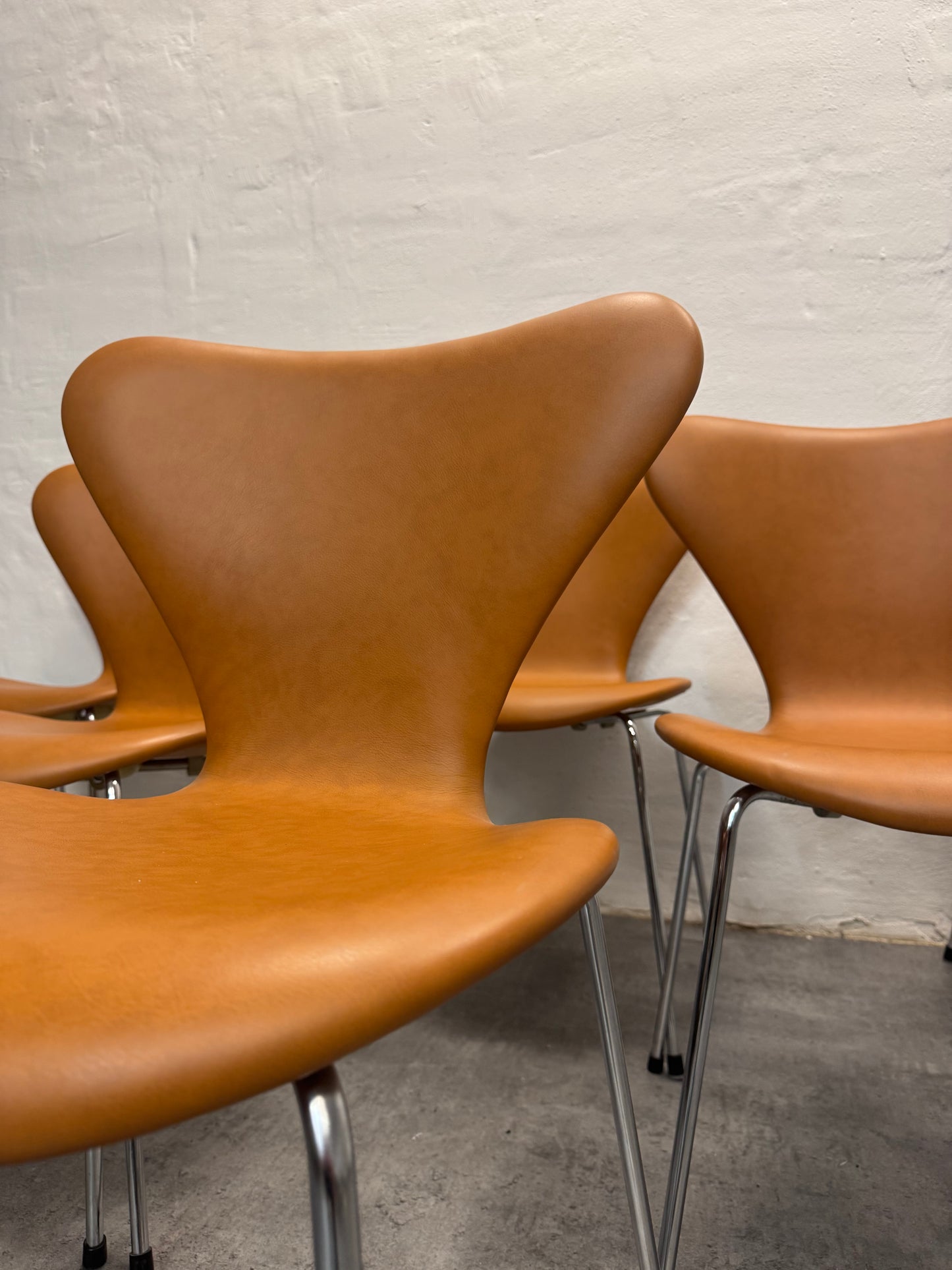 Arne Jacobsen ‘3107’ Fritz Hansen.