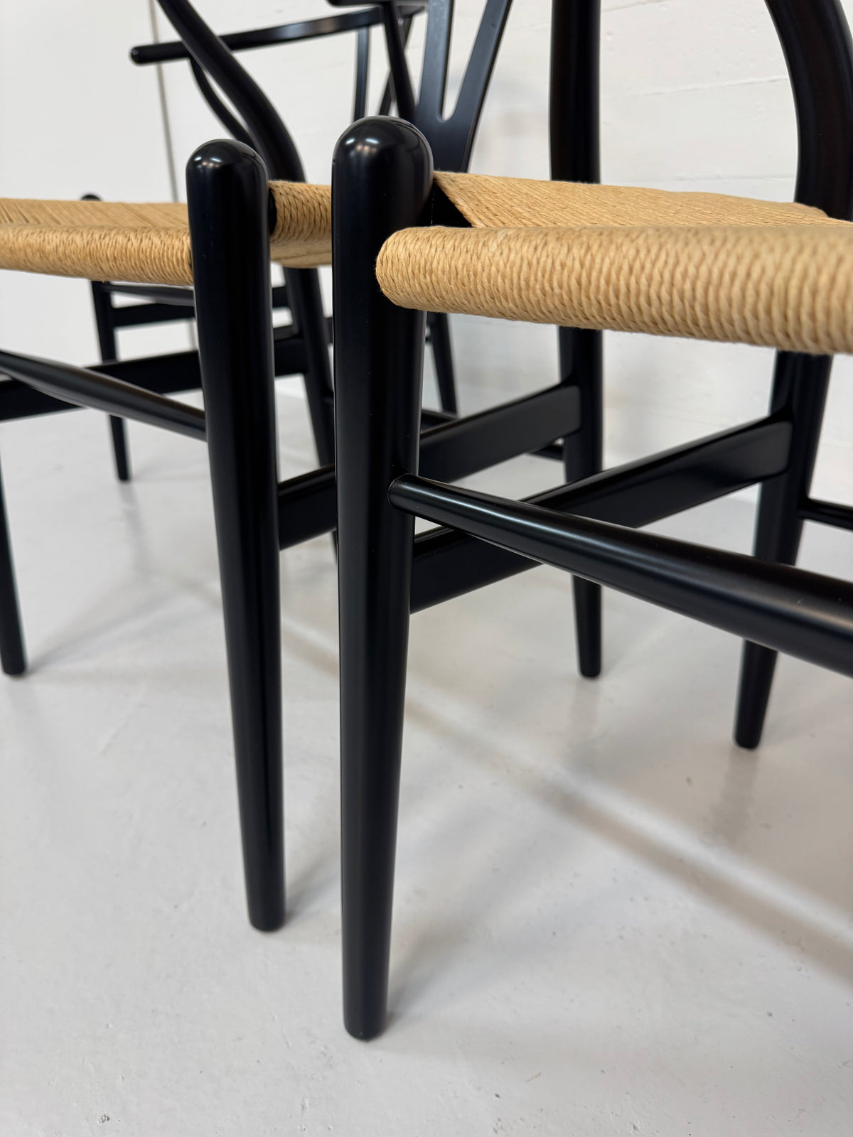 Hans J. Wegner ‘CH-24’ Carl Hansen & Søn.