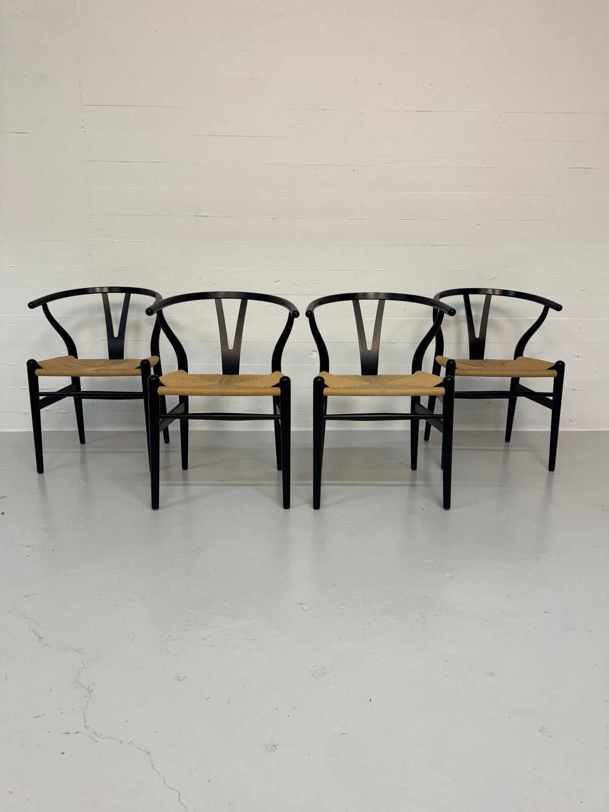 Hans J. Wegner ‘CH-24’ Carl Hansen & Søn.