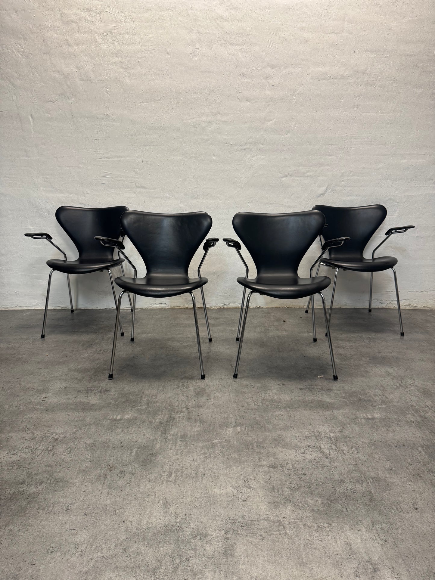 Arne Jacobsen ‘3207’ Fritz Hansen.