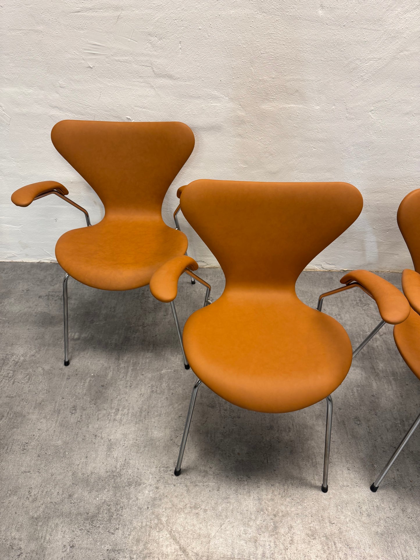 Nypolstret Arne Jacobsen ‘3207’ Fritz Hansen.