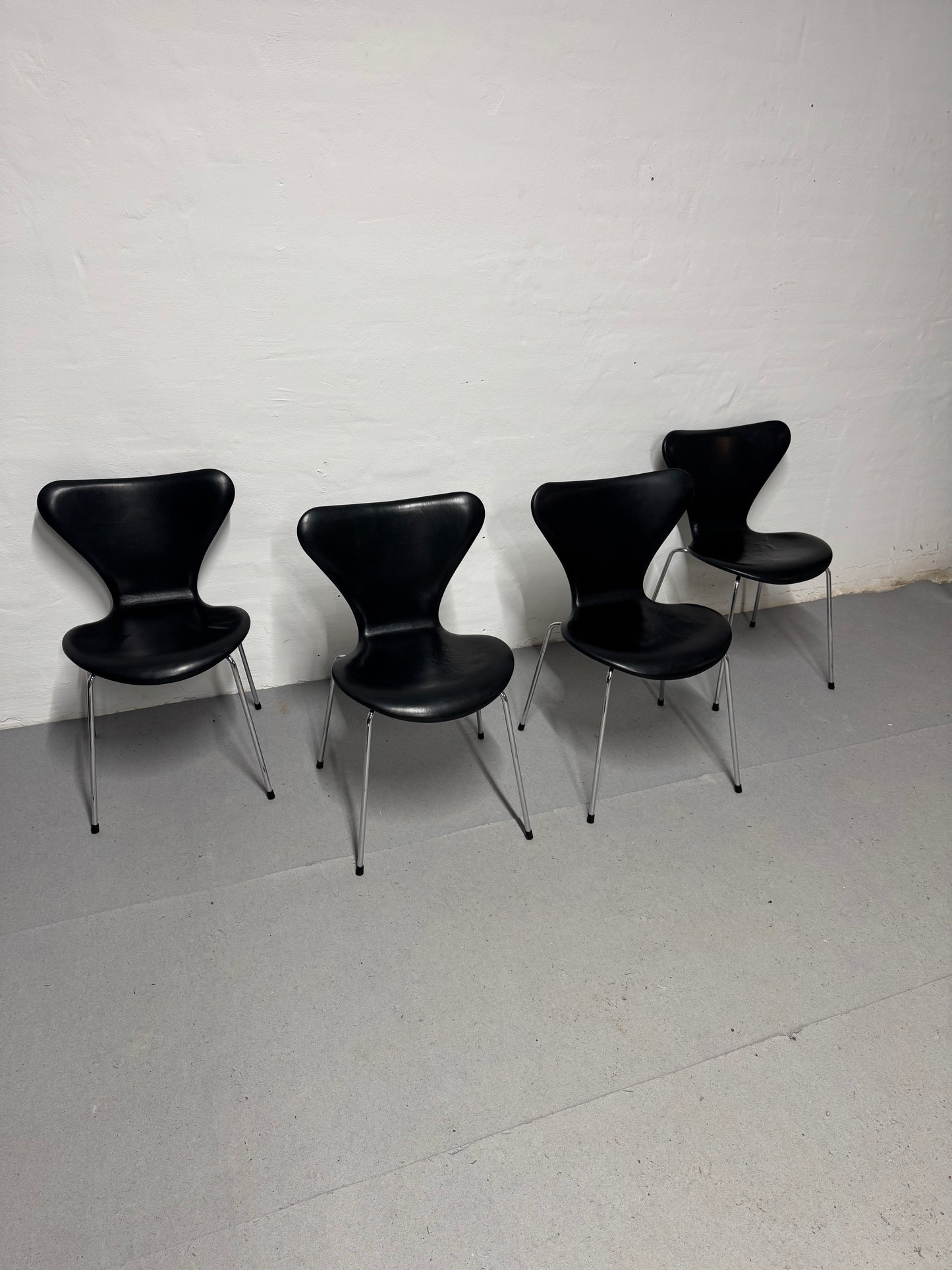 Arne Jacobsen ‘Syveren/3107’ Fritz Hansen.