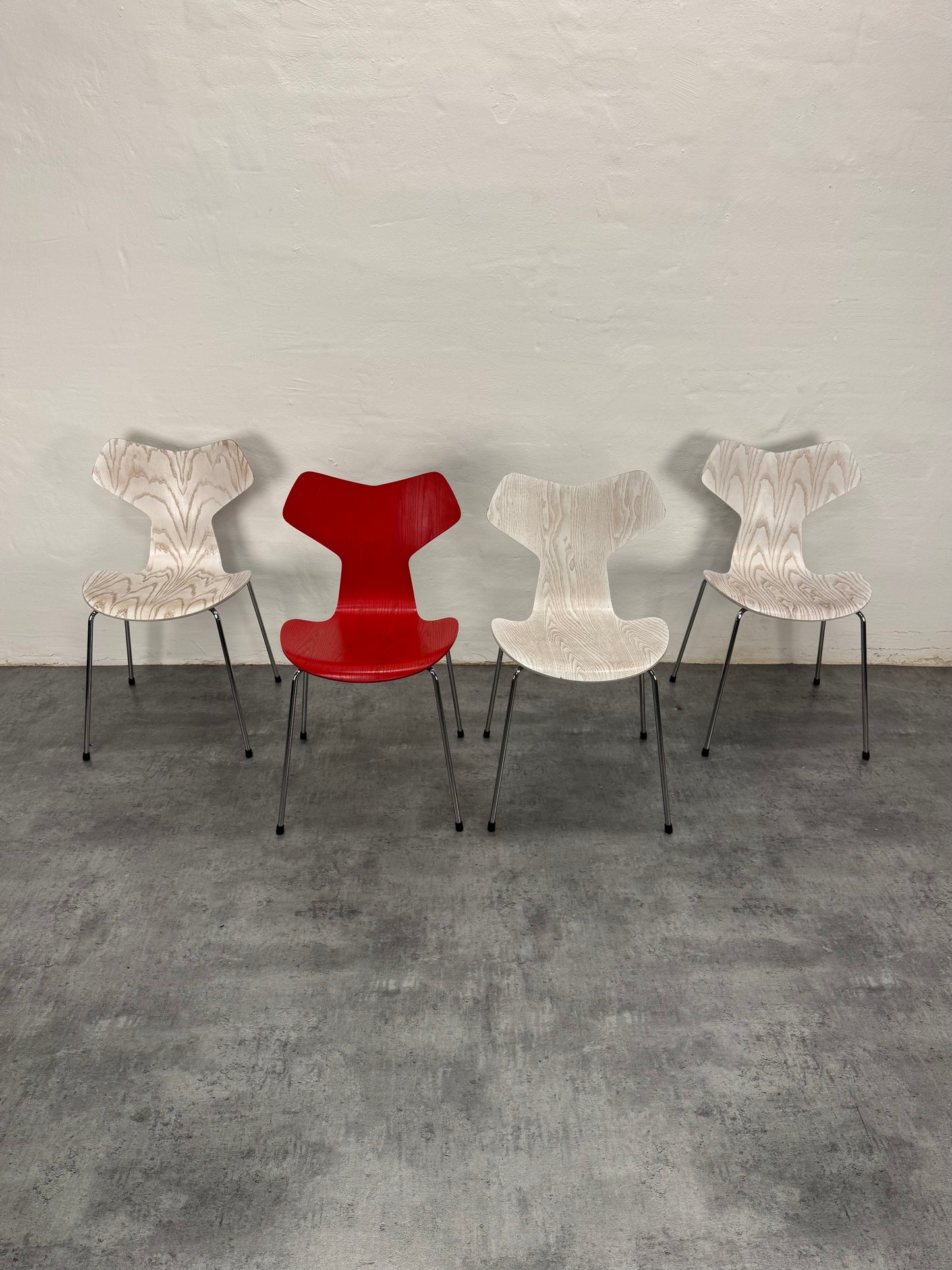Arne Jacobsen ‘Grand Prix/3130’ Fritz Hansen.