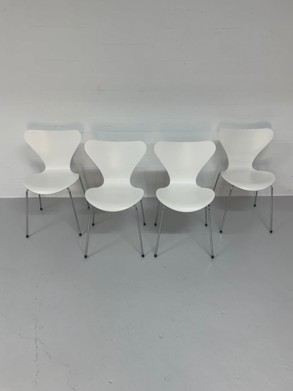 Arne Jacobsen ‘3107’ Fritz Hansen.