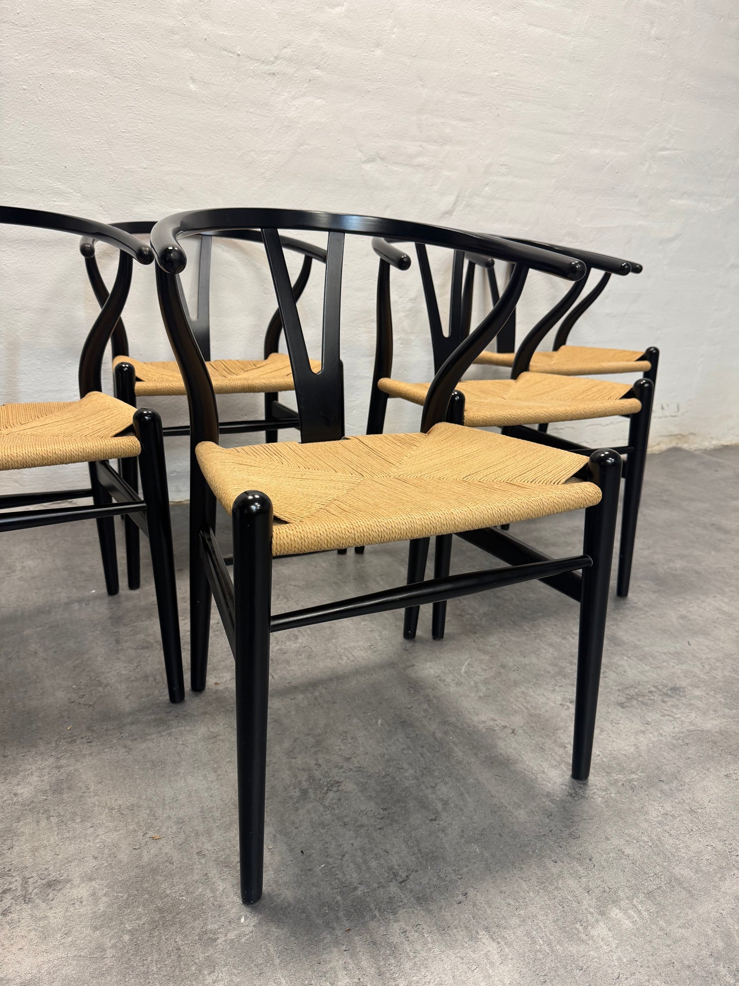 Hans J. Wegner ‘CH24/Y-stolen’ Carl Hansen & Søn.