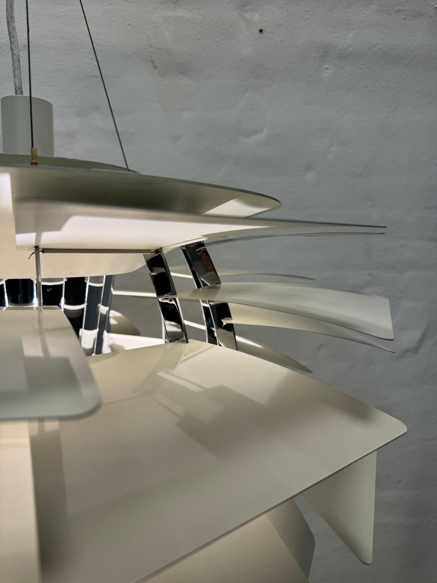 Poul Henningsen ‘Koglen’ Ø72 cm, hvid.