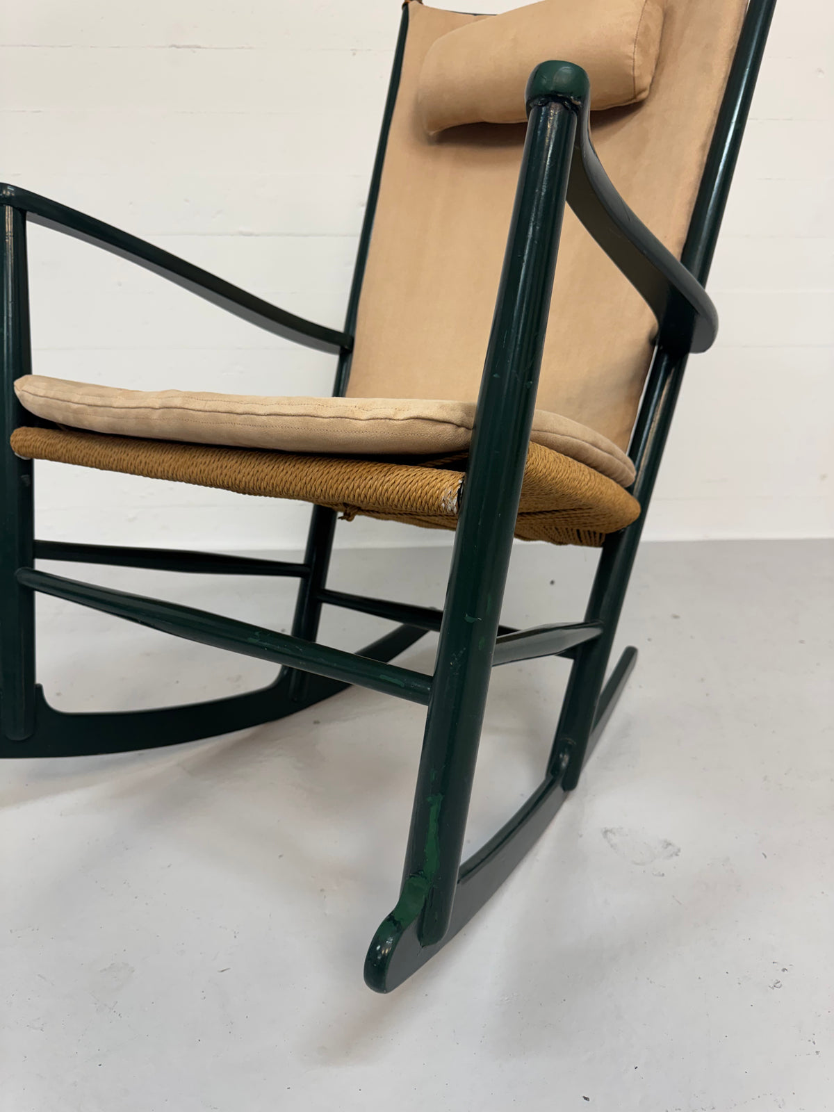 Hans J. Wegner ‘J16’ Fredericia Furniture.