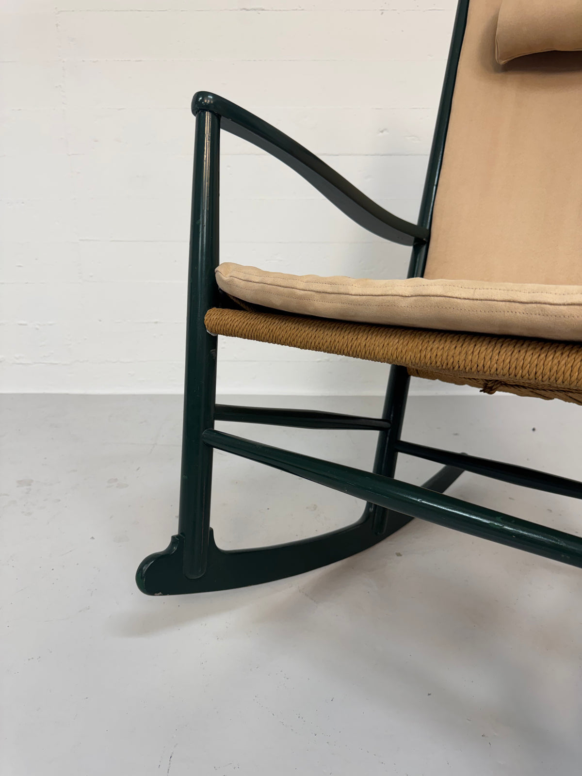Hans J. Wegner ‘J16’ Fredericia Furniture.