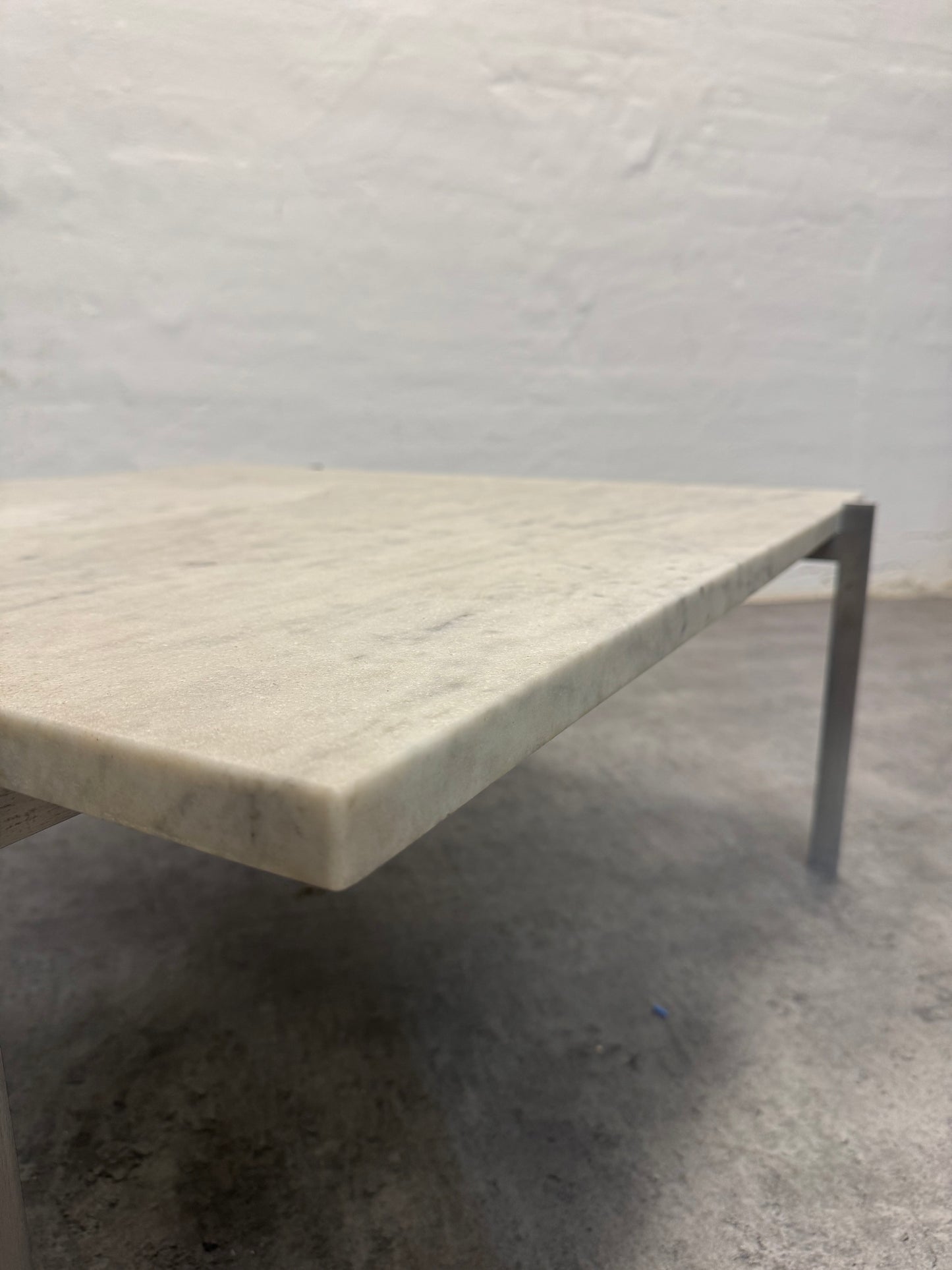 Poul Kjærholm ‘PK-61’ Fritz Hansen.
