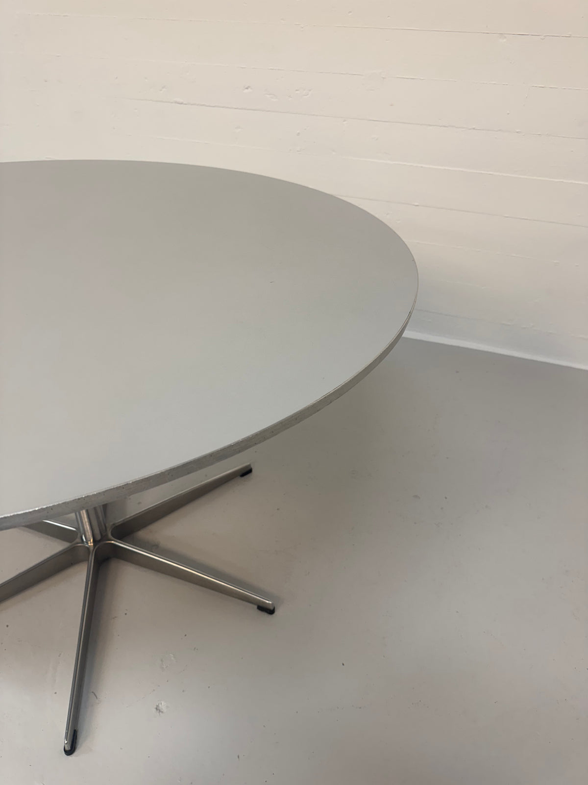 Arne Jacobsen ‘A825’ Fritz Hansen.