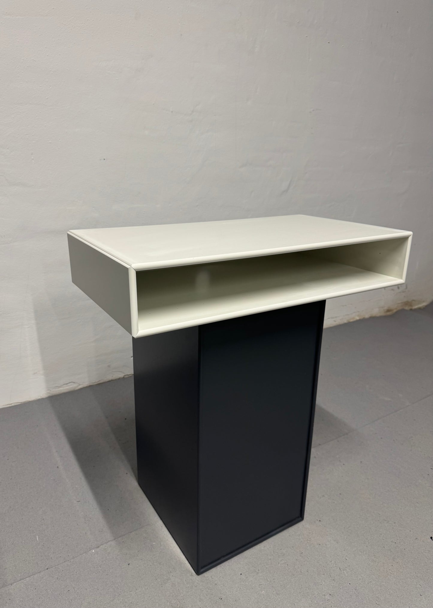 Peter J. Lassen, Montana TV-modul.