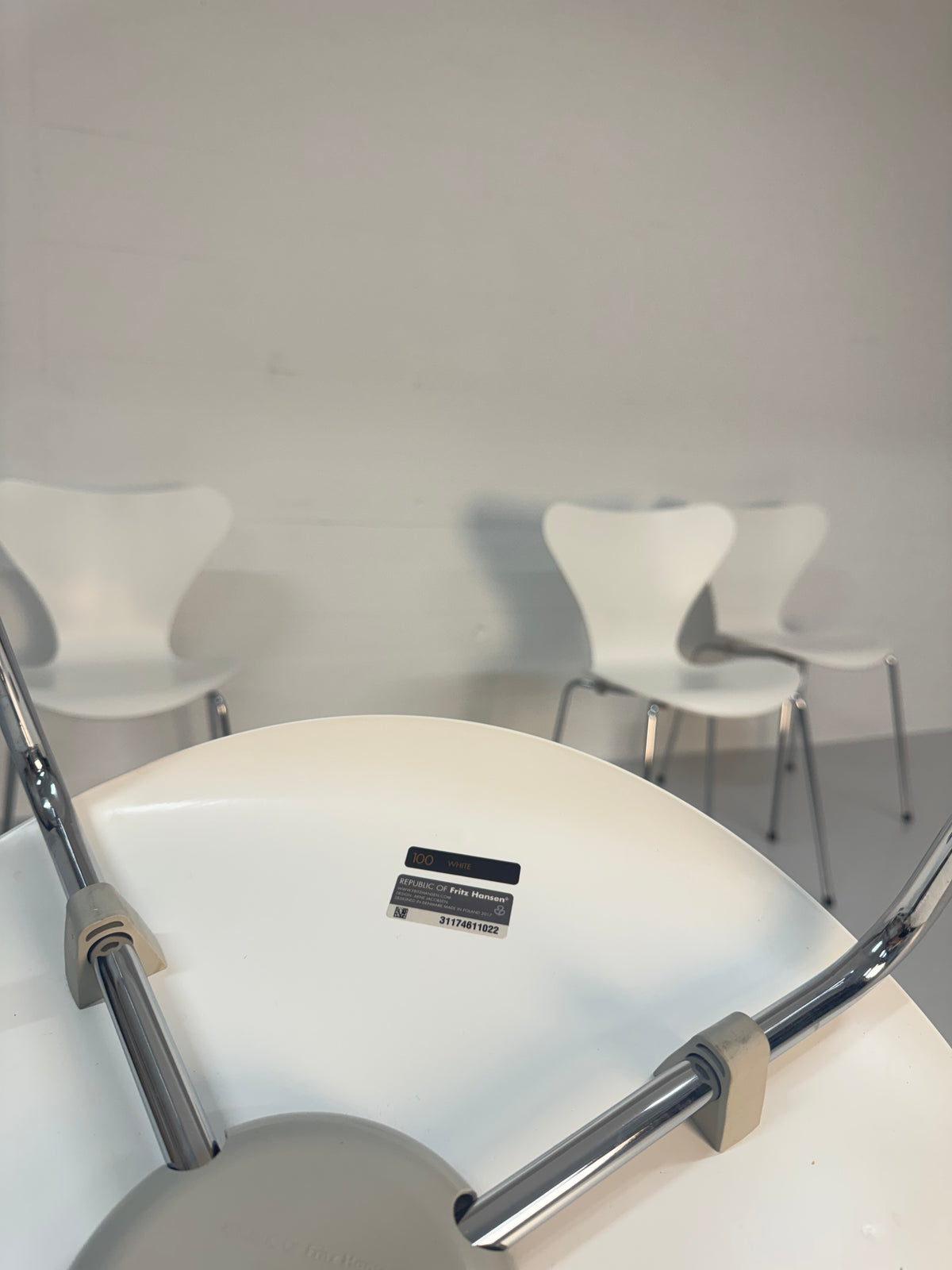 Arne Jacobsen ‘3107’ Fritz Hansen.