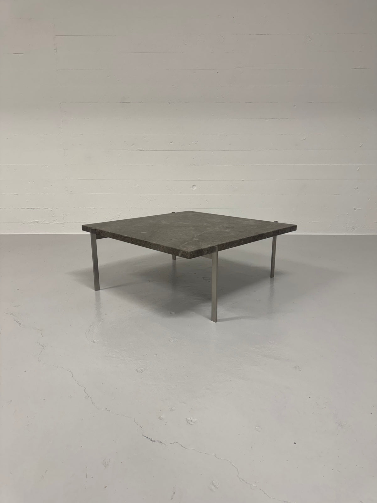 Poul Kjærholm ‘PK-61’ Fritz Hansen.