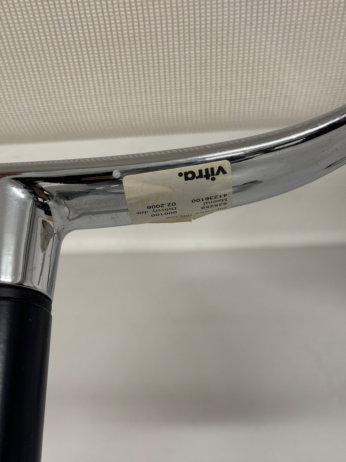 Charles Eames ‘EA-108’ Vitra.