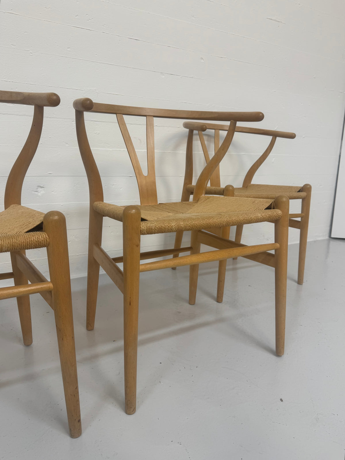Hans J. Wegner ‘CH-24’ Carl Hansen & Søn.