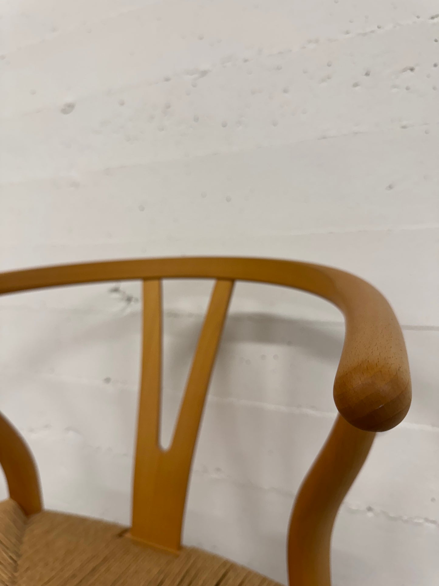 Hans J. Wegner ‘CH24’ ‘Y-stolen’ fremstillet hos Carl Hansen & Søn.