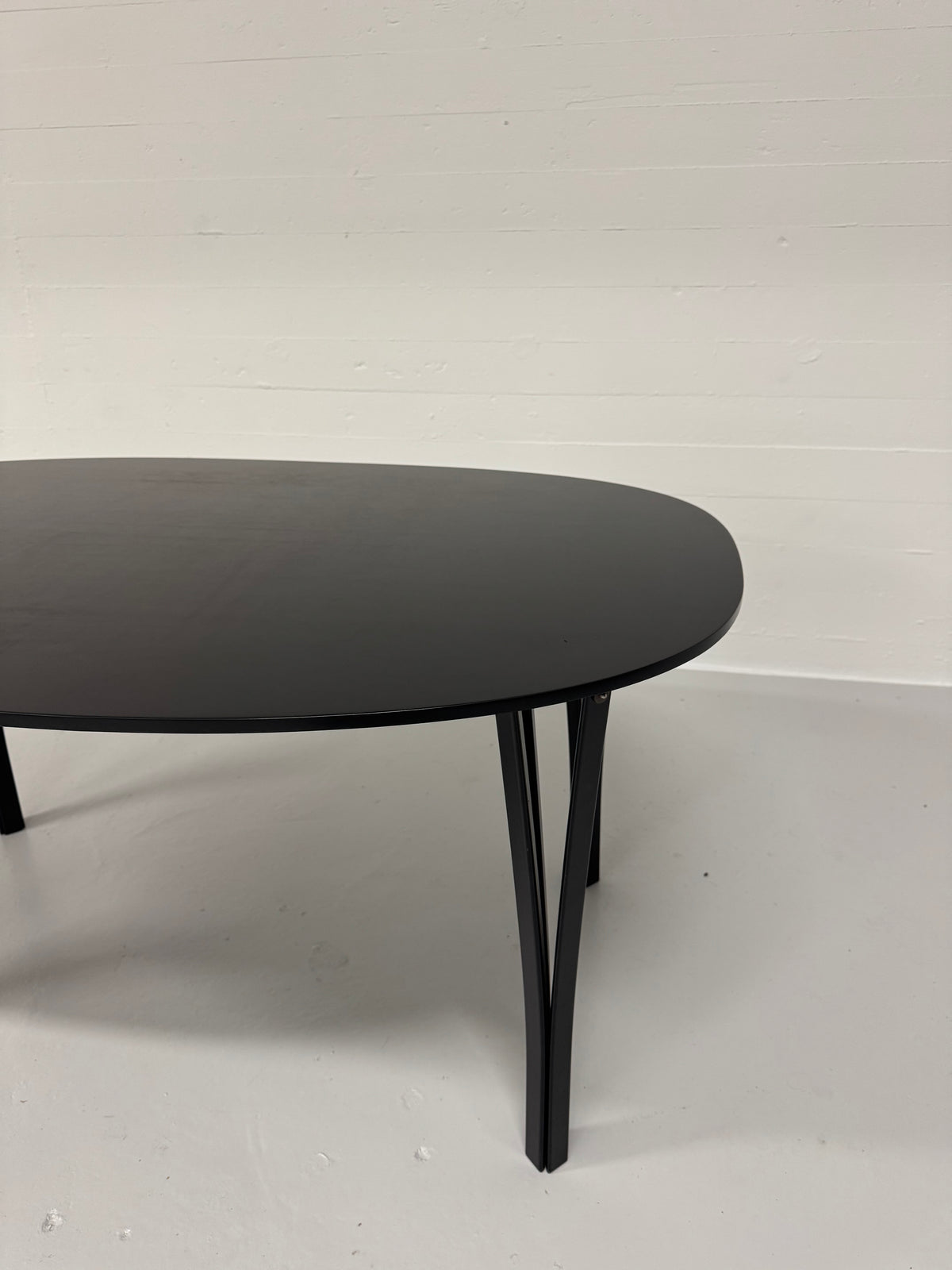 Piet Hein ‘Superellipse’ Fritz Hansen.