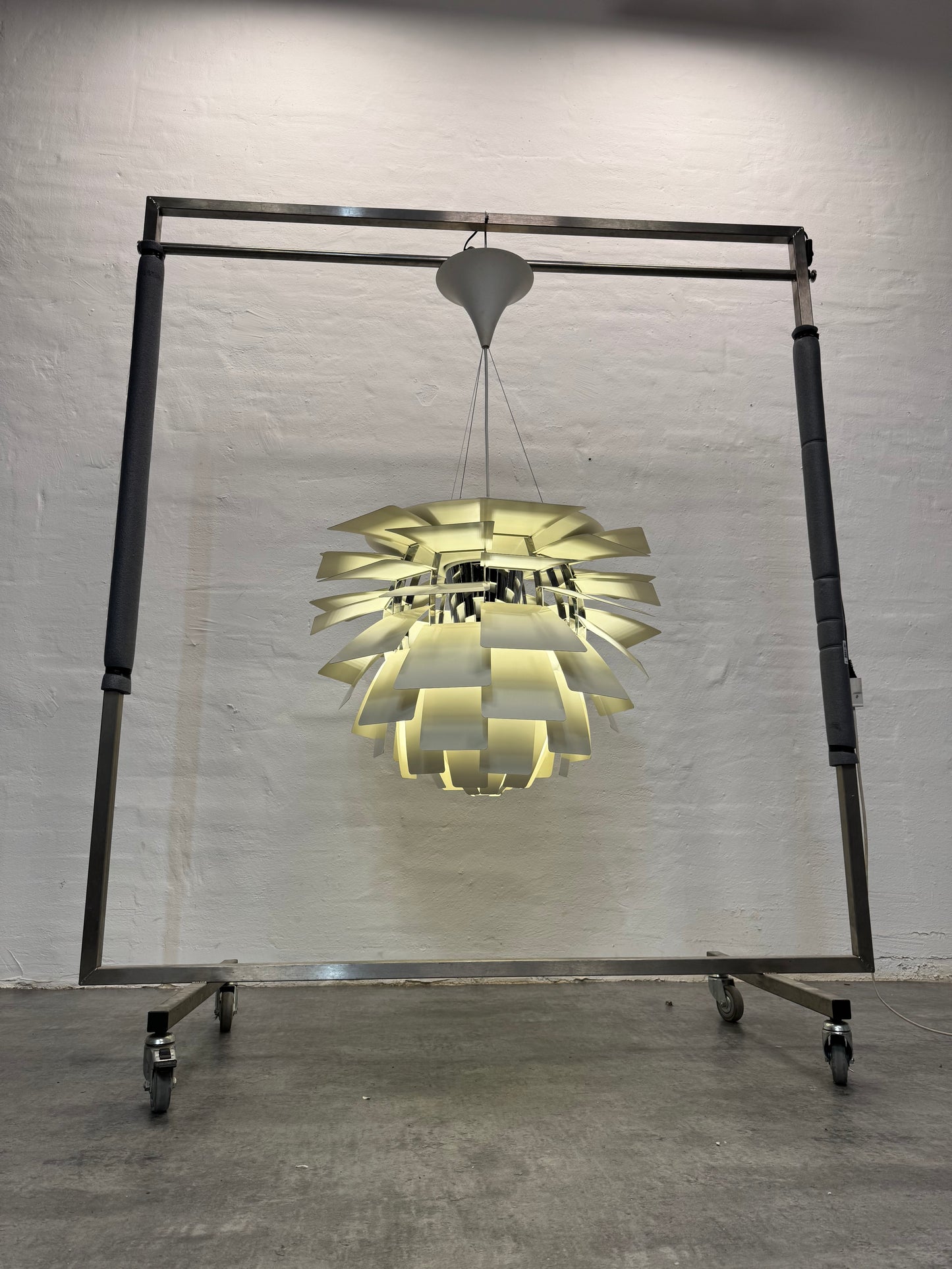 Poul Henningsen ‘Koglen’ Ø72 cm, hvid.