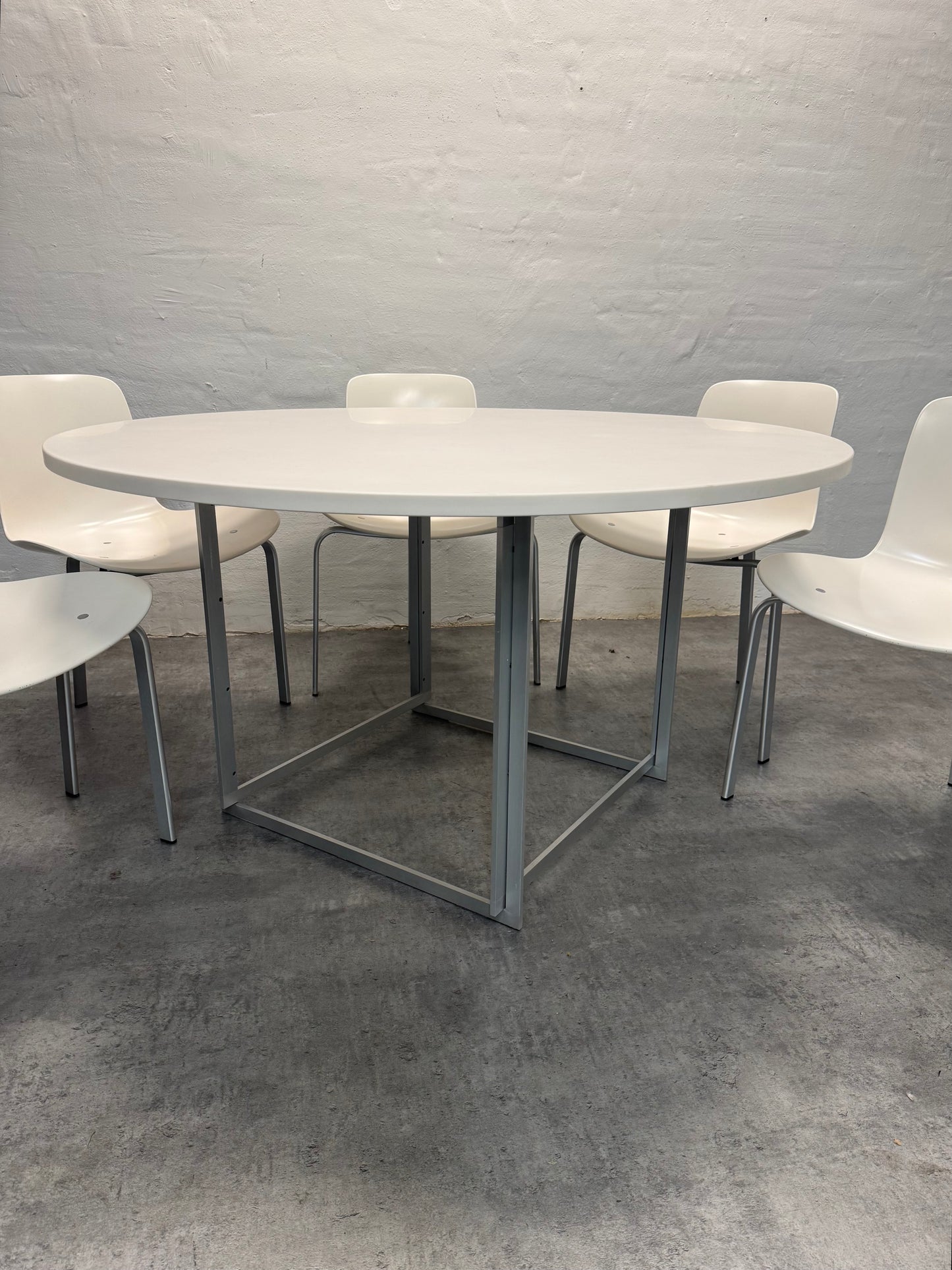 Poul Kjærholm ‘PK58’ Fritz Hansen.
