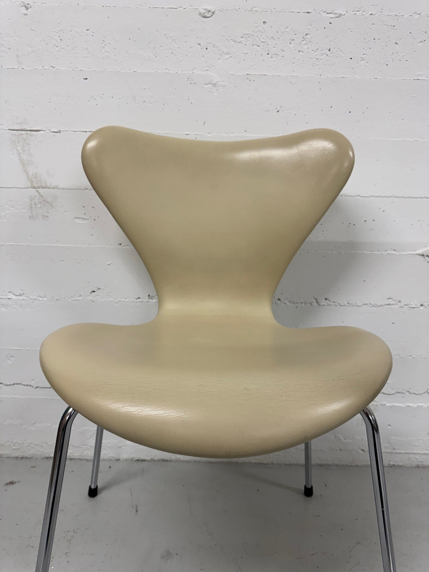 Arne Jacobsen ‘Syveren/3107’ Fritz Hansen.