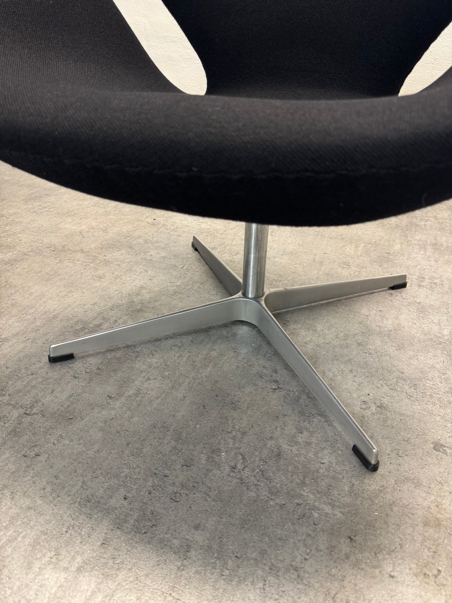 Arne Jacobsen ‘Svanen’ Fritz Hansen.