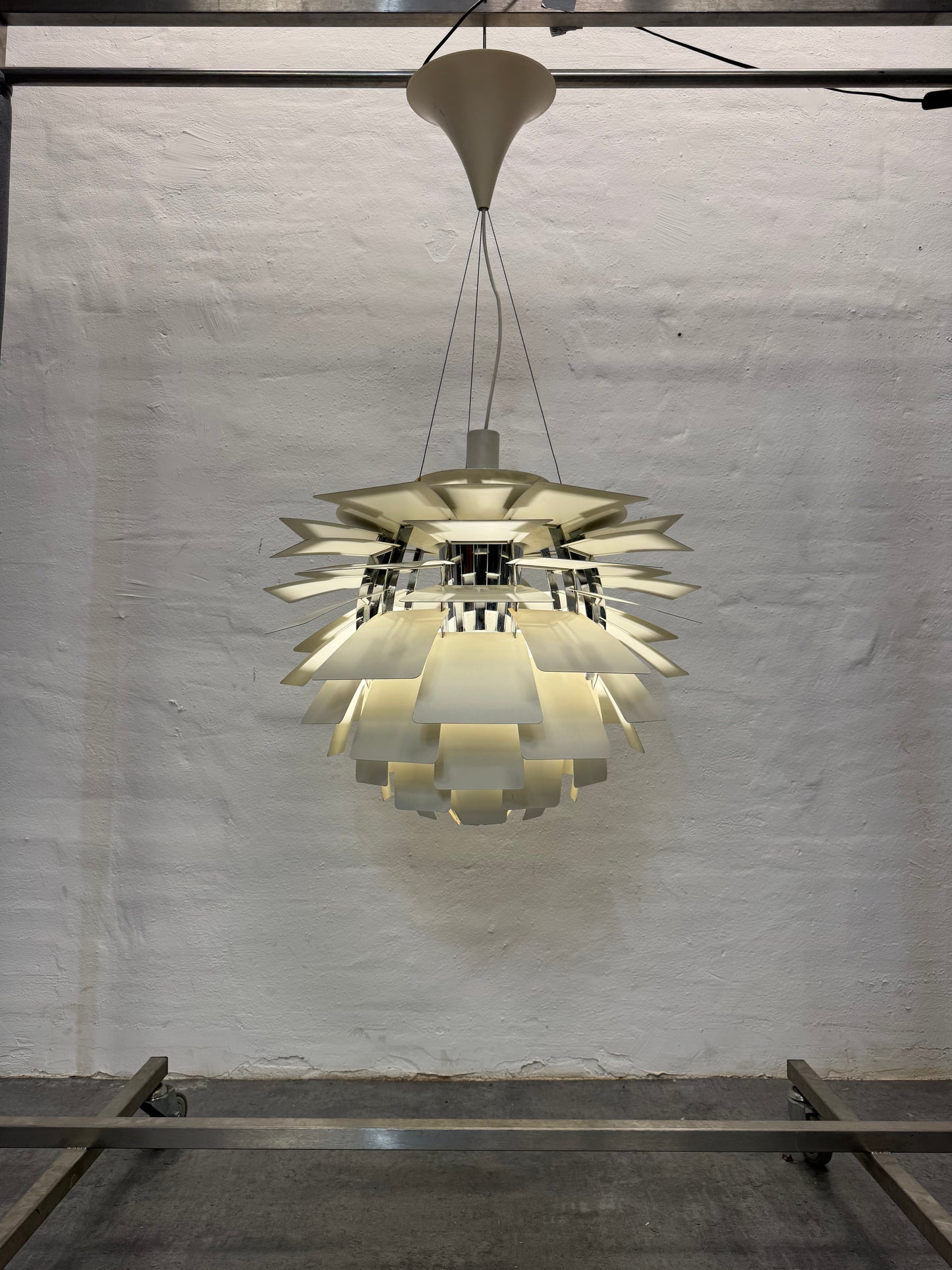 Ø60cm, Poul Henningsen ‘Koglen’ Louis Poulsen.