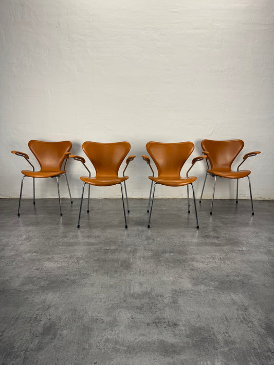Arne Jacobsen ‘Syveren/3207’ Fritz Hansen.