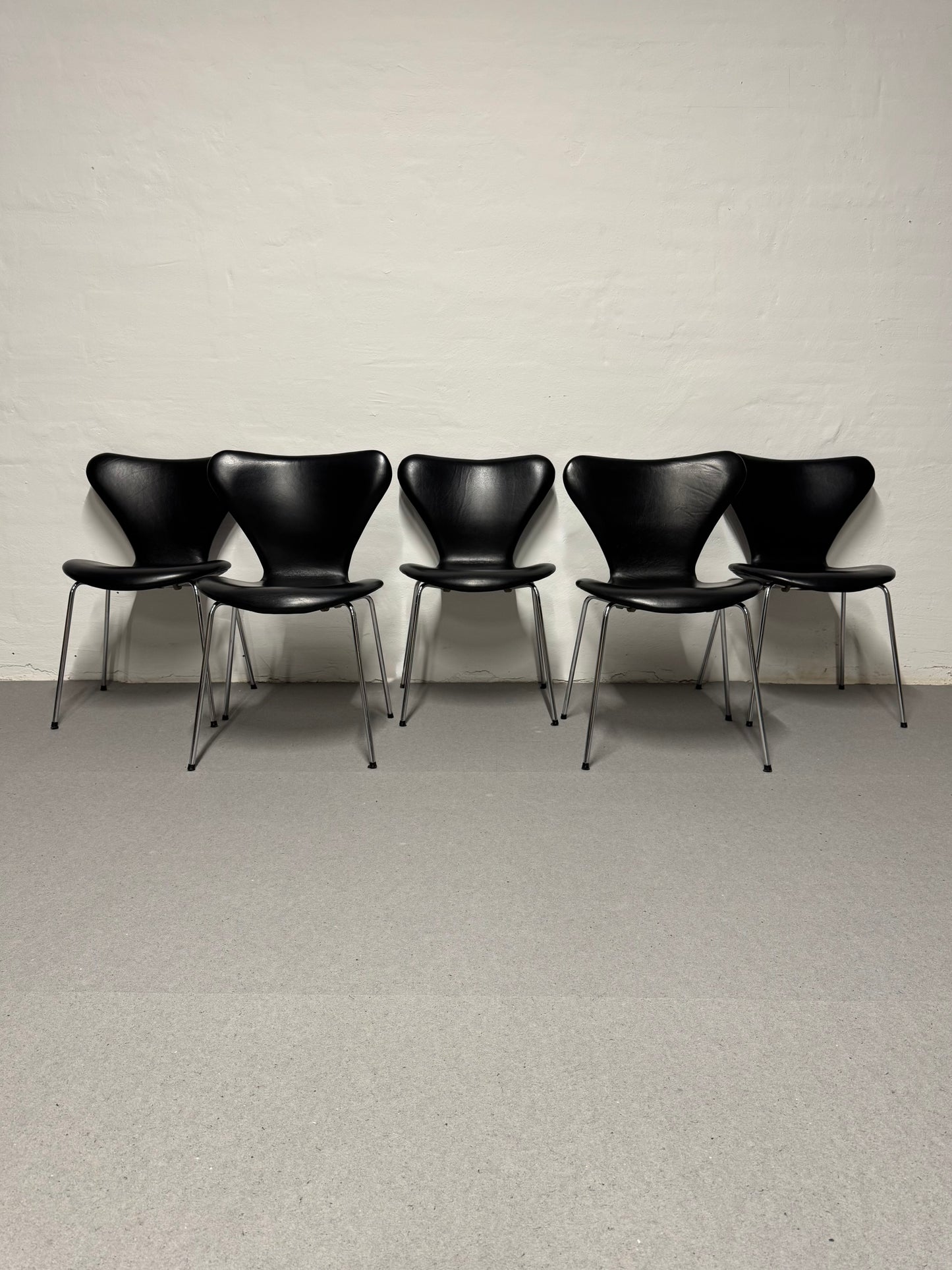 Arne Jacobsen ‘Syveren/3107’ Fritz Hansen.