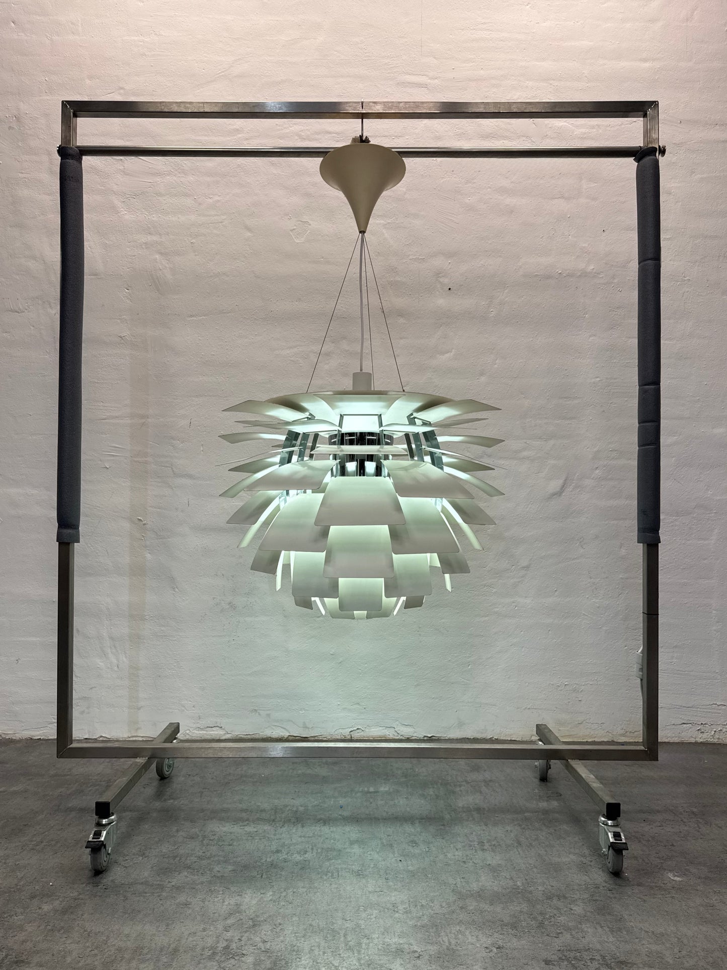 Poul Henningsen ‘Koglen’ Ø72 cm, hvid.