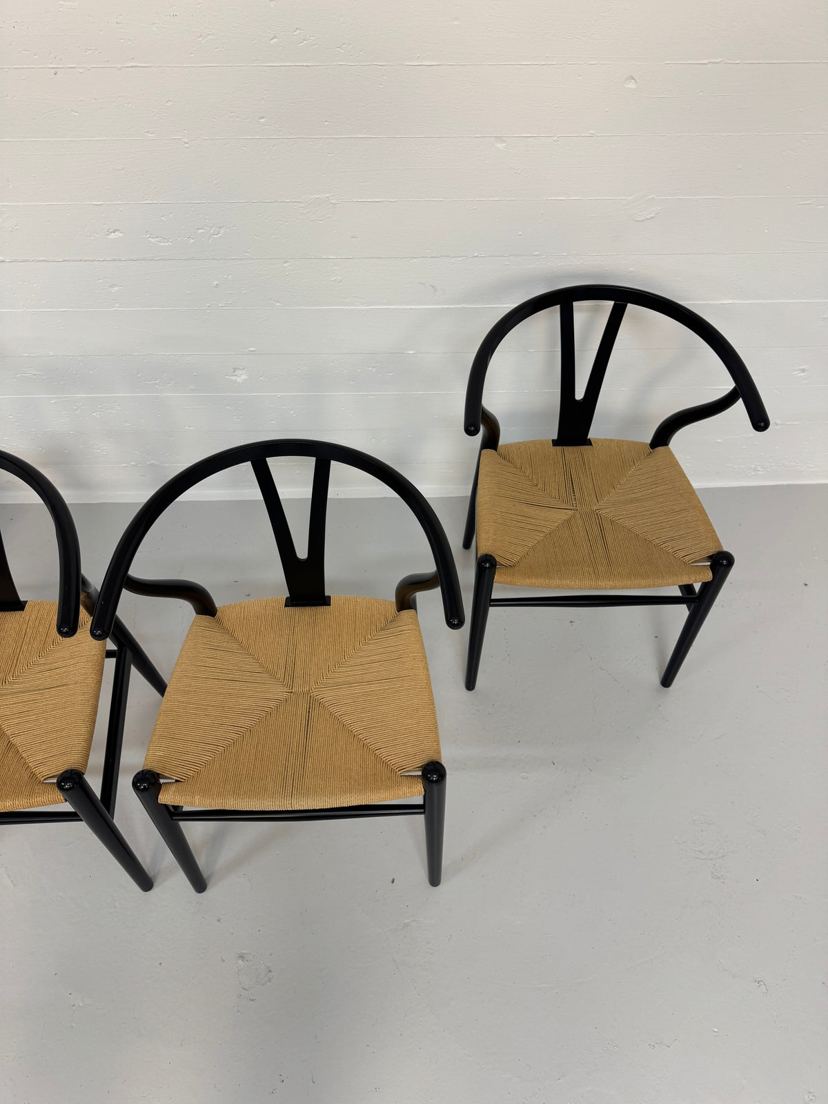 Hans J. Wegner ‘CH-24’ Carl Hansen & Søn.