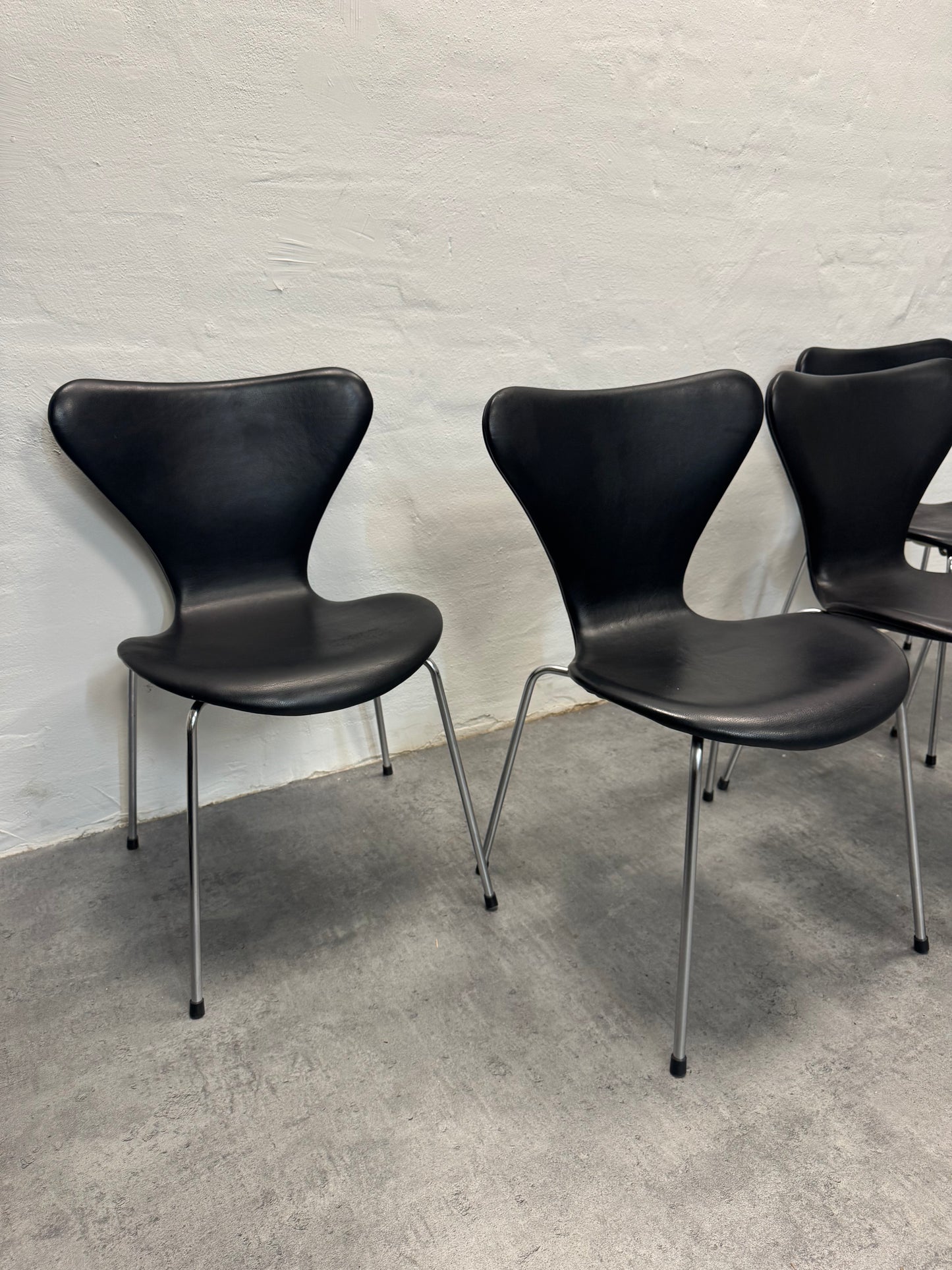 Arne Jacobsen ‘Syveren/3107’ Fritz Hansen.