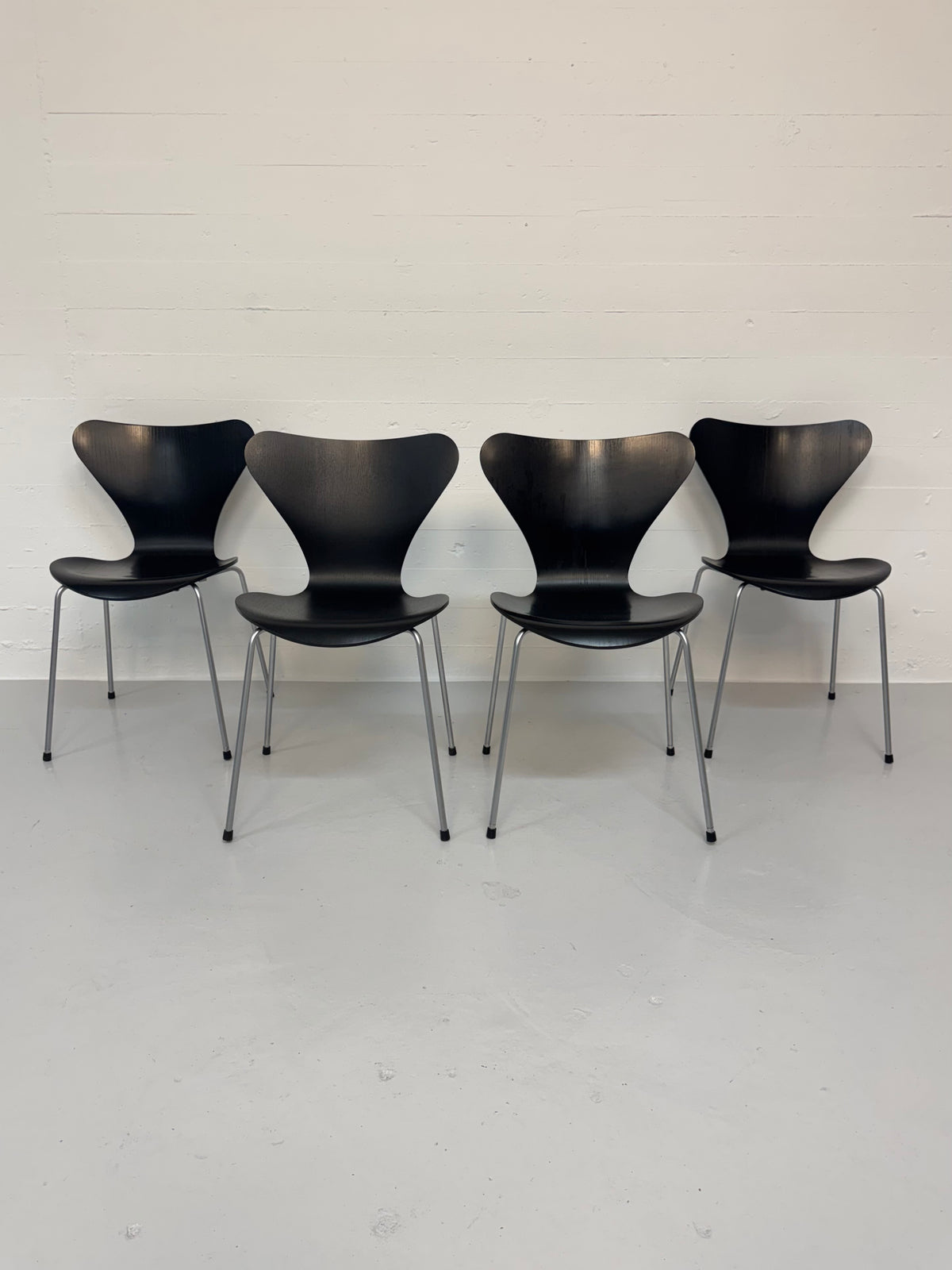 Arne Jacobsen ‘3107’ Fritz Hansen.