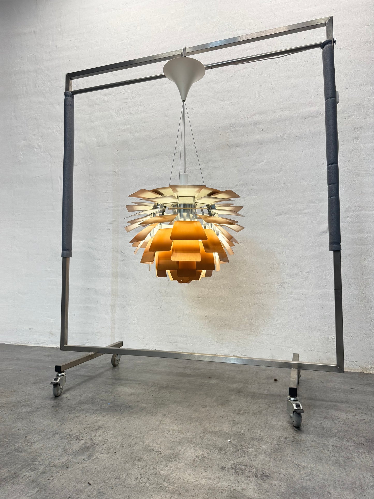 Poul Henningsen “Koglen” Louis Poulsen – Ø60 cm i kobber.