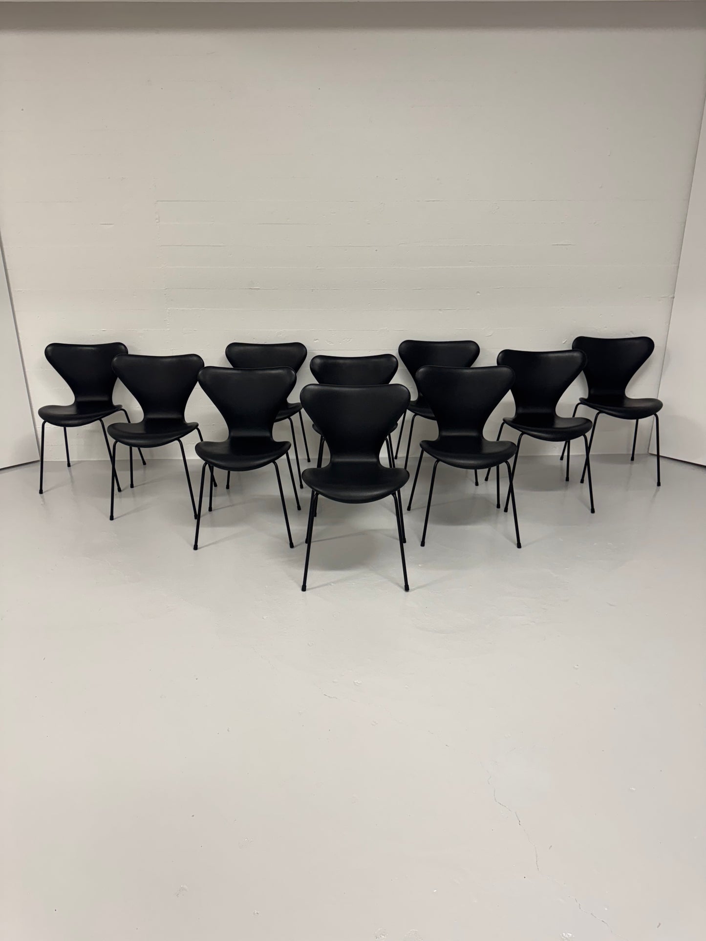 Arne Jacobsen ‘3107’ Fritz Hansen.