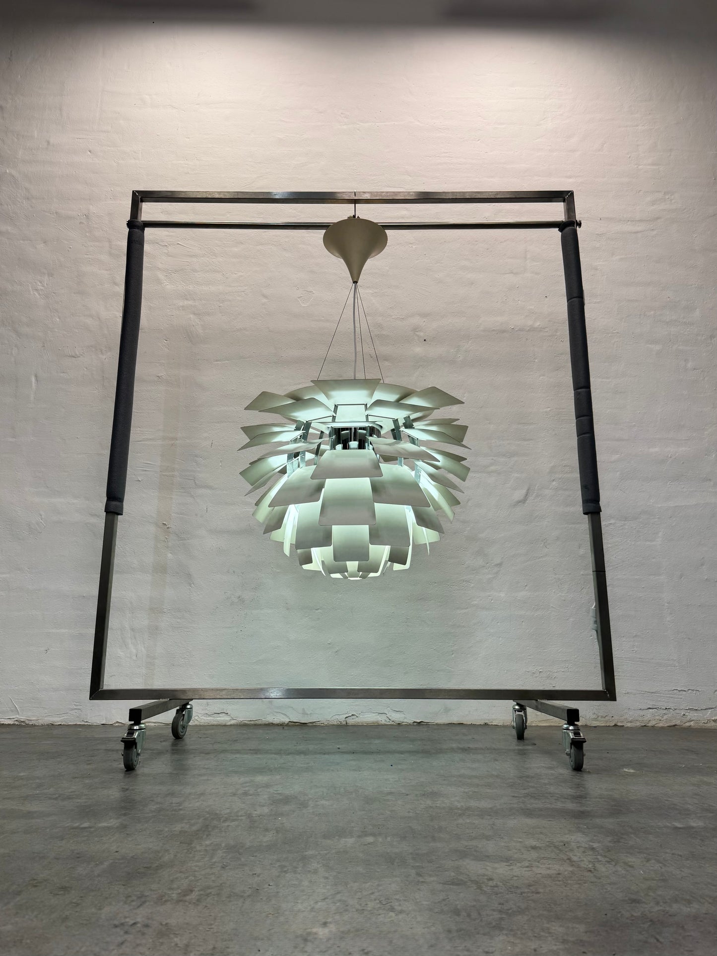 Poul Henningsen ‘Koglen’ Ø72 cm, hvid.