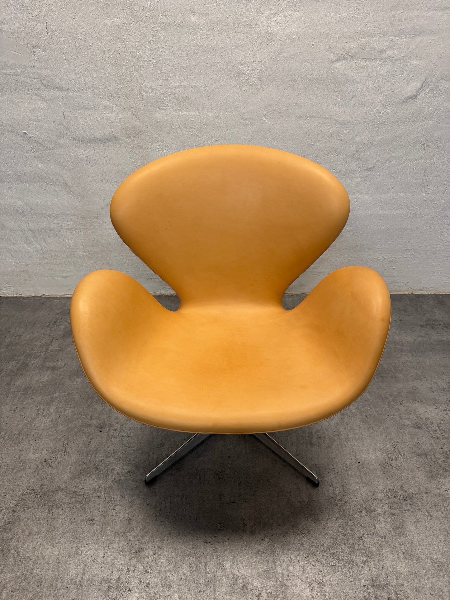ORIGINAL POLSTRING Arne Jacobsen ‘Svanen’ Fritz Hansen - 2023.