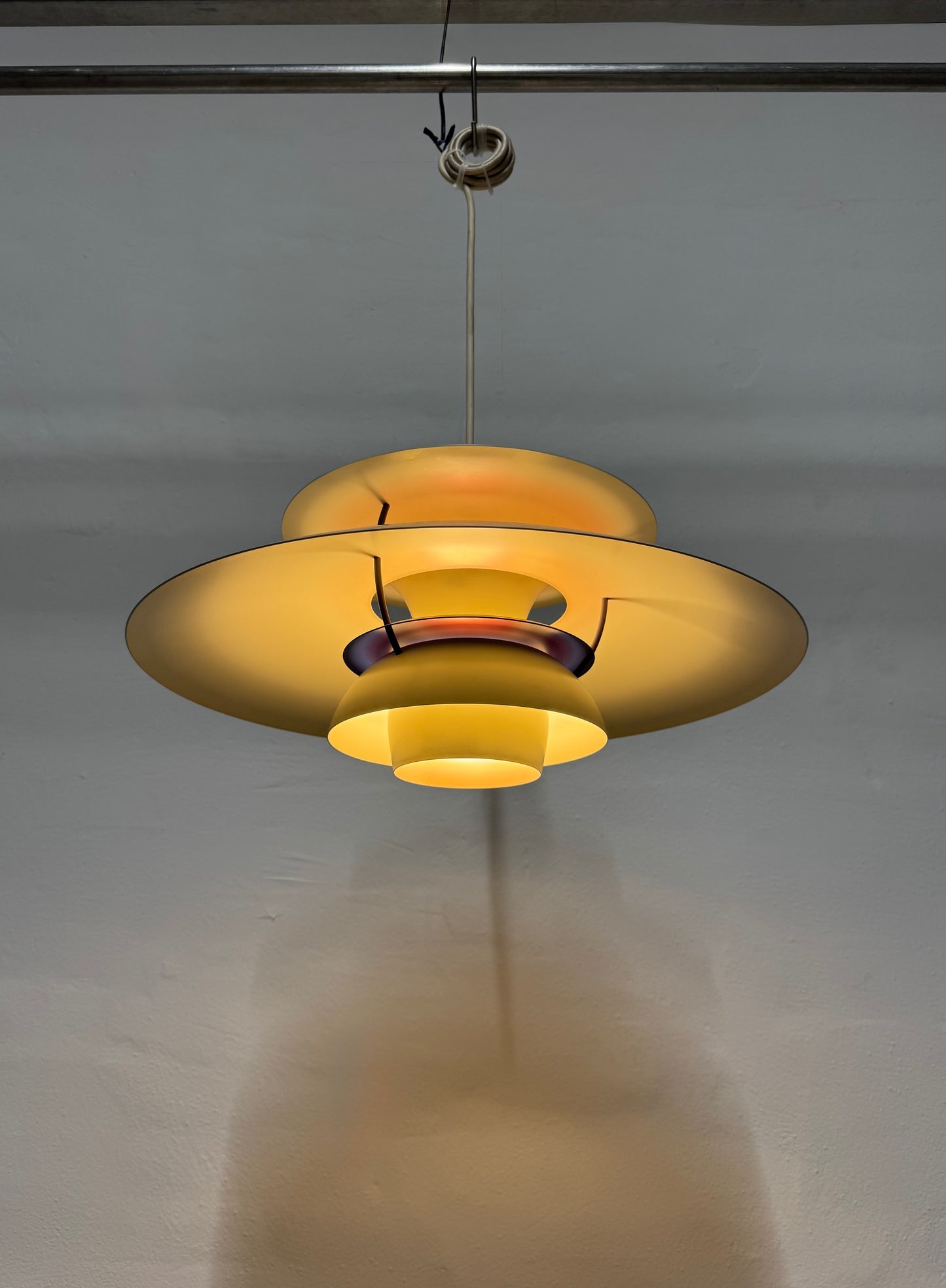 Poul Henningsen, “PH 5” Louis Poulsen.