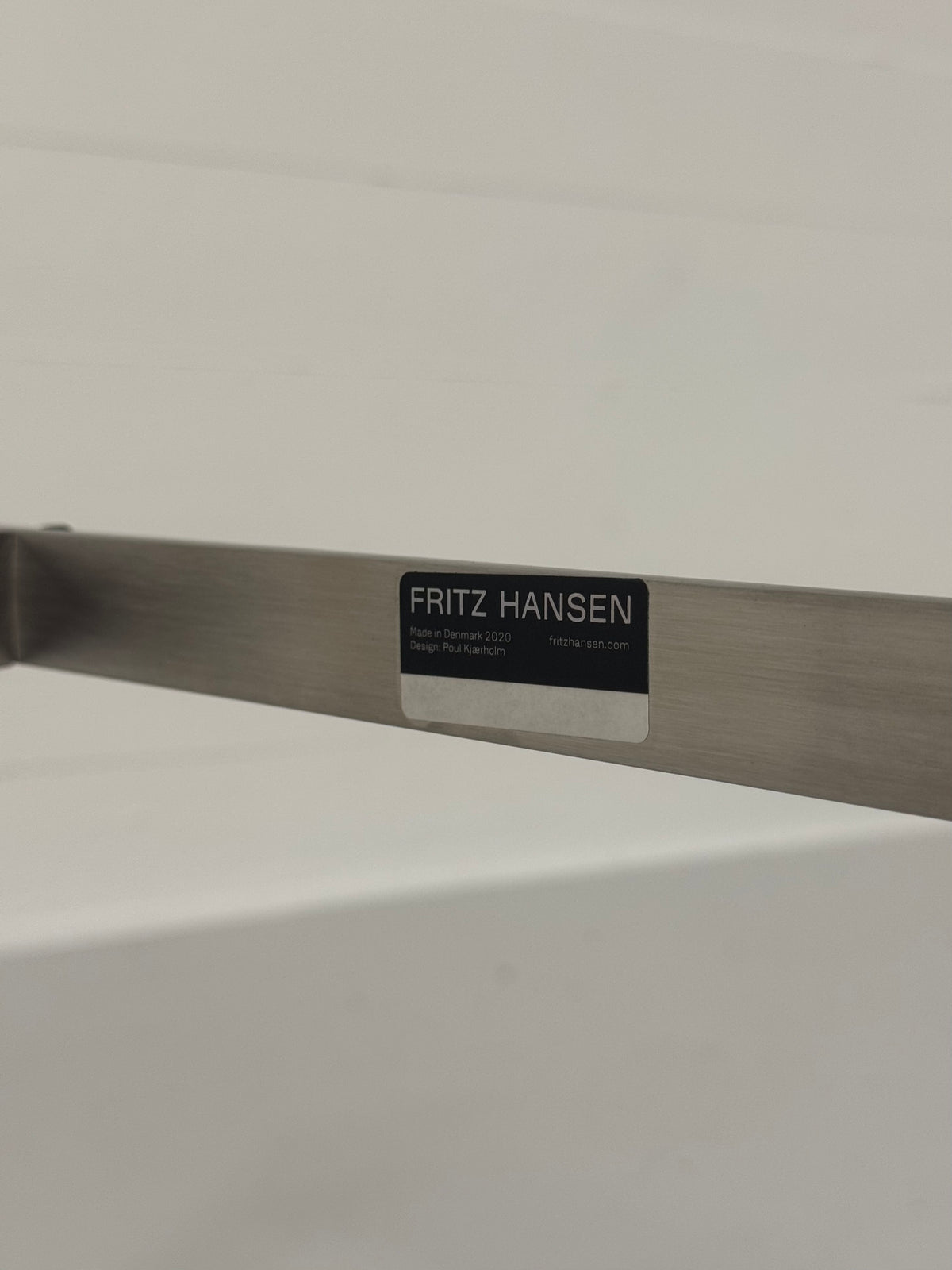 Poul Kjærholm ‘PK-61’ Fritz Hansen.