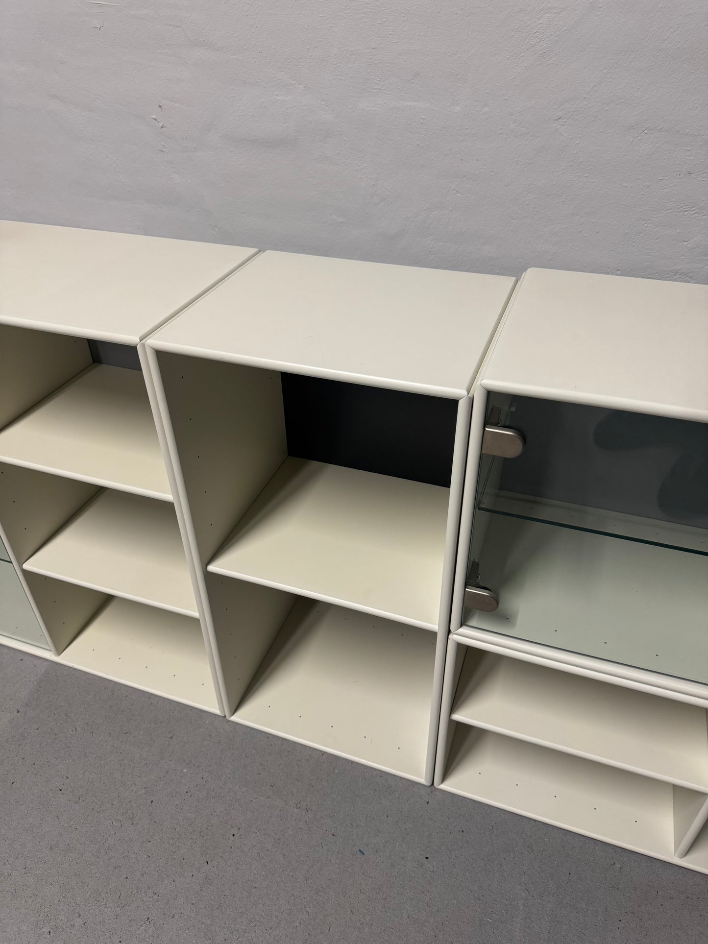 Peter J. Lassen, Montana reolmoduler.