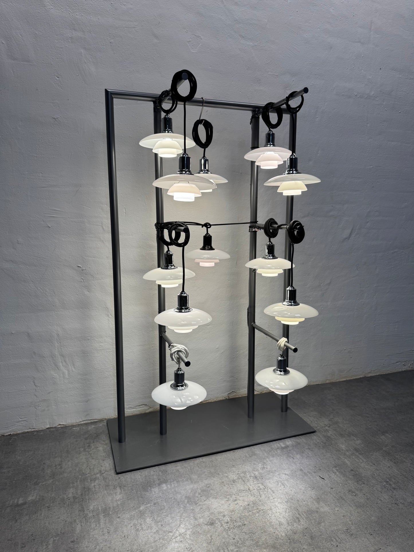 Poul Henningsen, “PH 2/1” pendel Louis Poulsen.