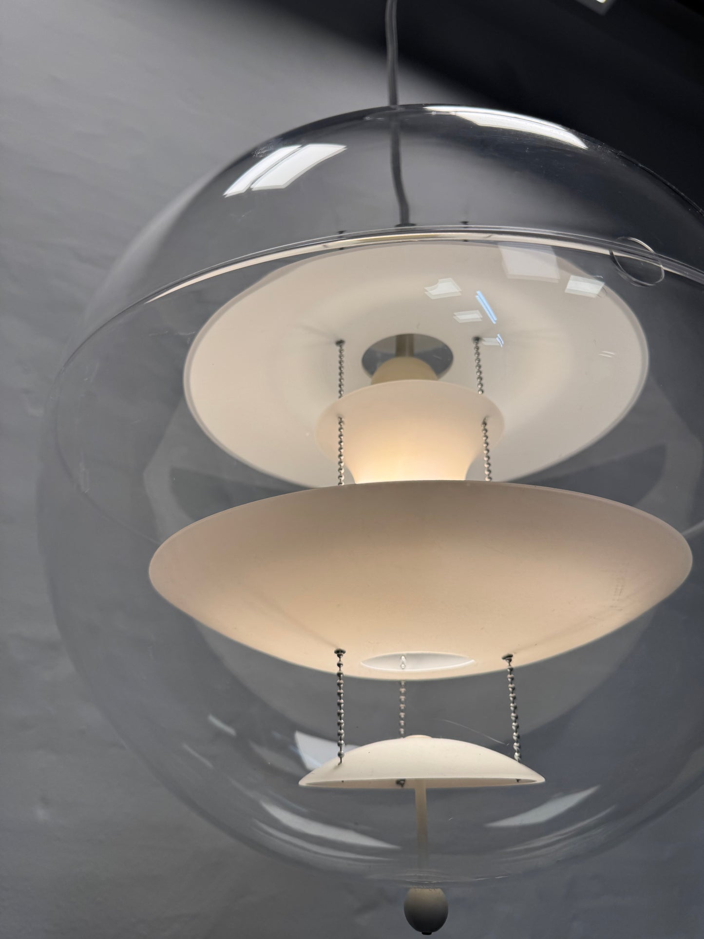 GLAS. Verner Panton ‘Globe’ – Loftlampe, glas.
